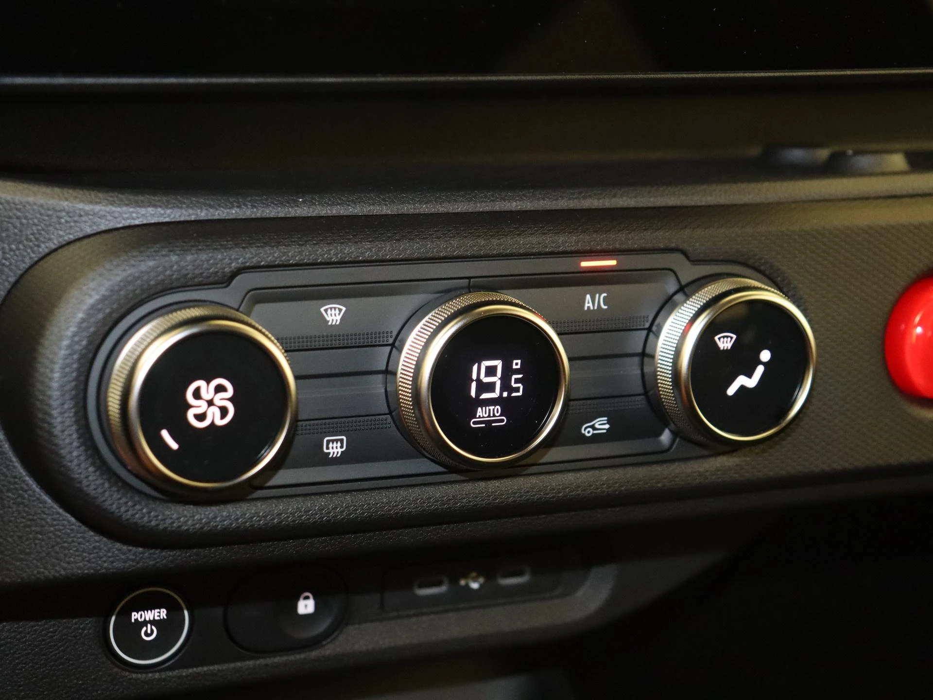 Renault-Twingo-image-16