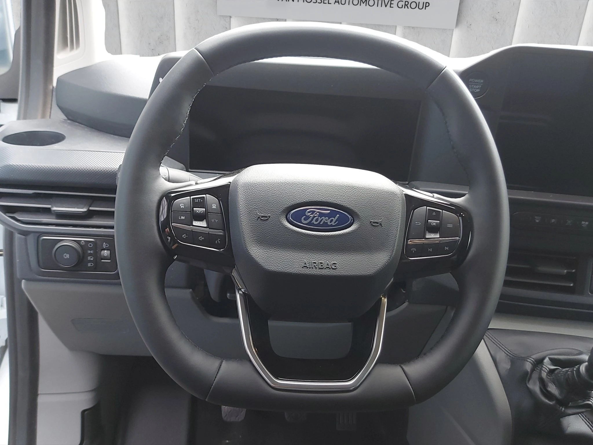 Ford-Transit Custom-image-12
