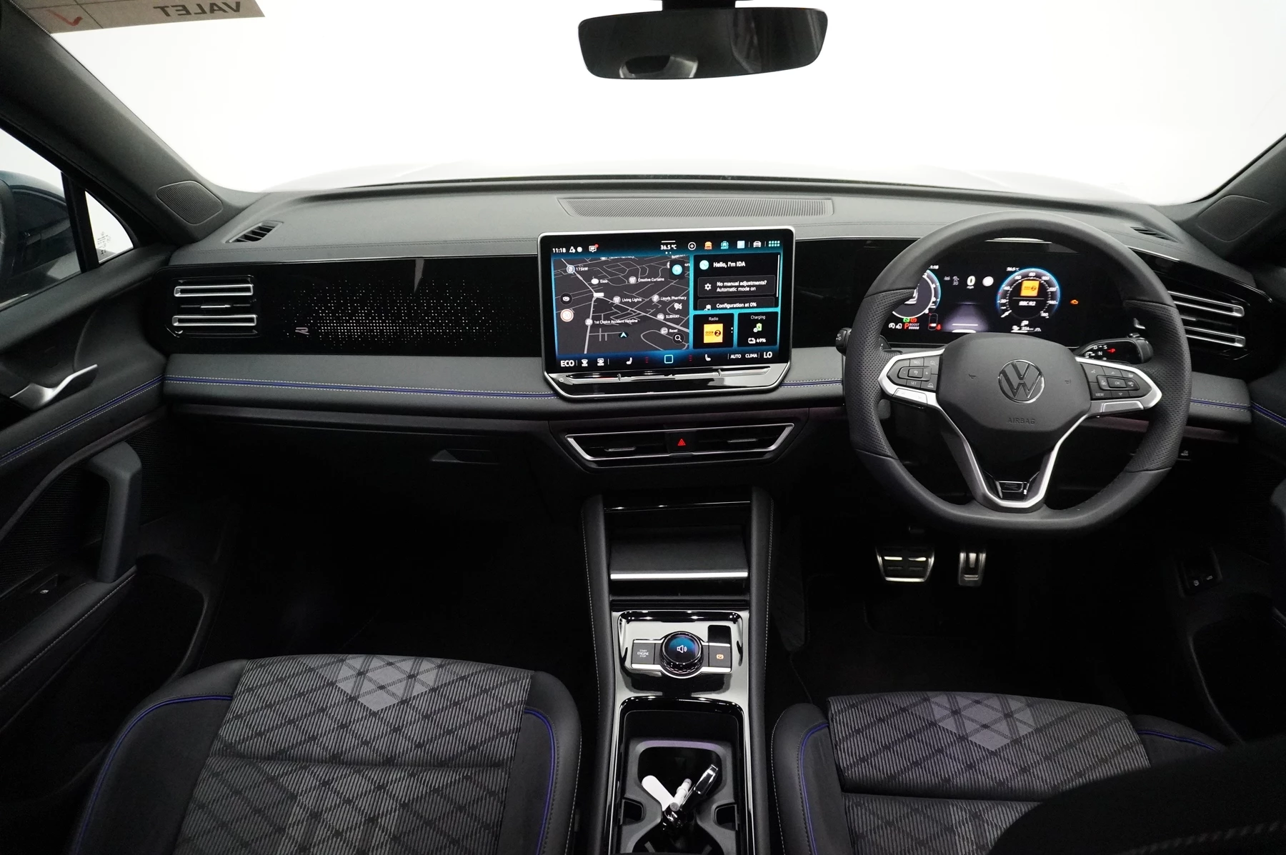 Volkswagen-Tiguan-image-8