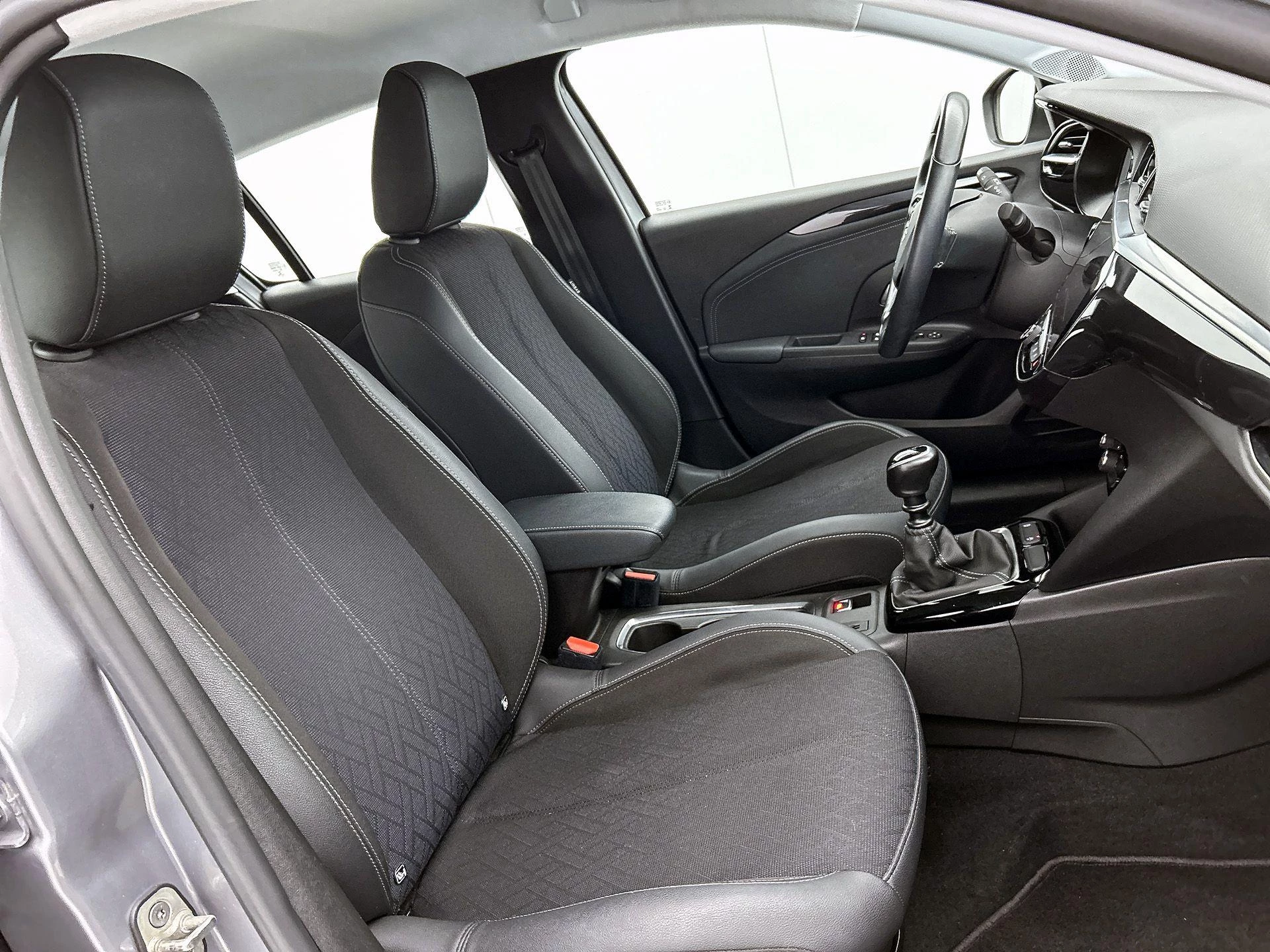 Opel-Corsa-image-39