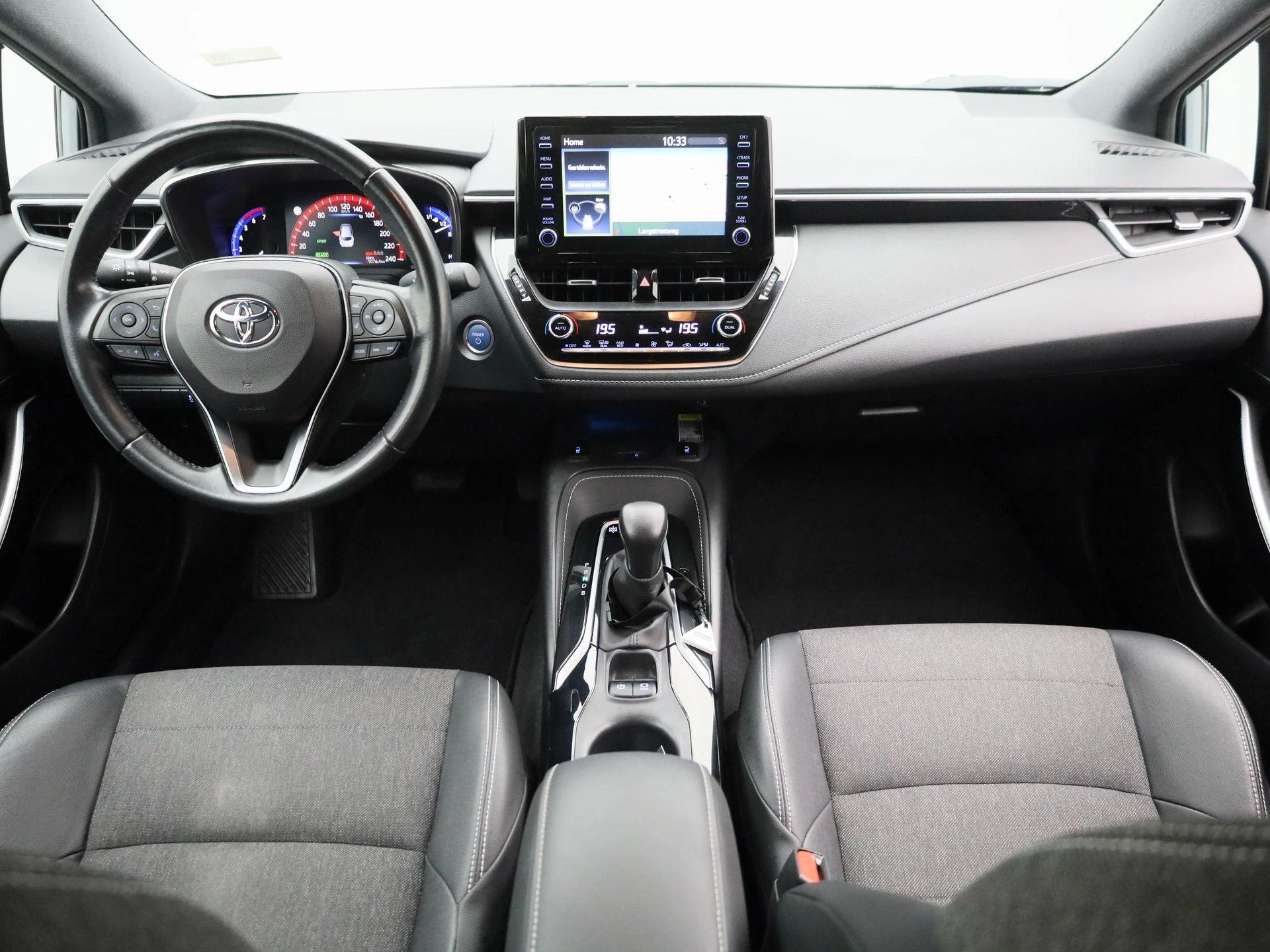 Toyota-Corolla Touring Sports-image-7