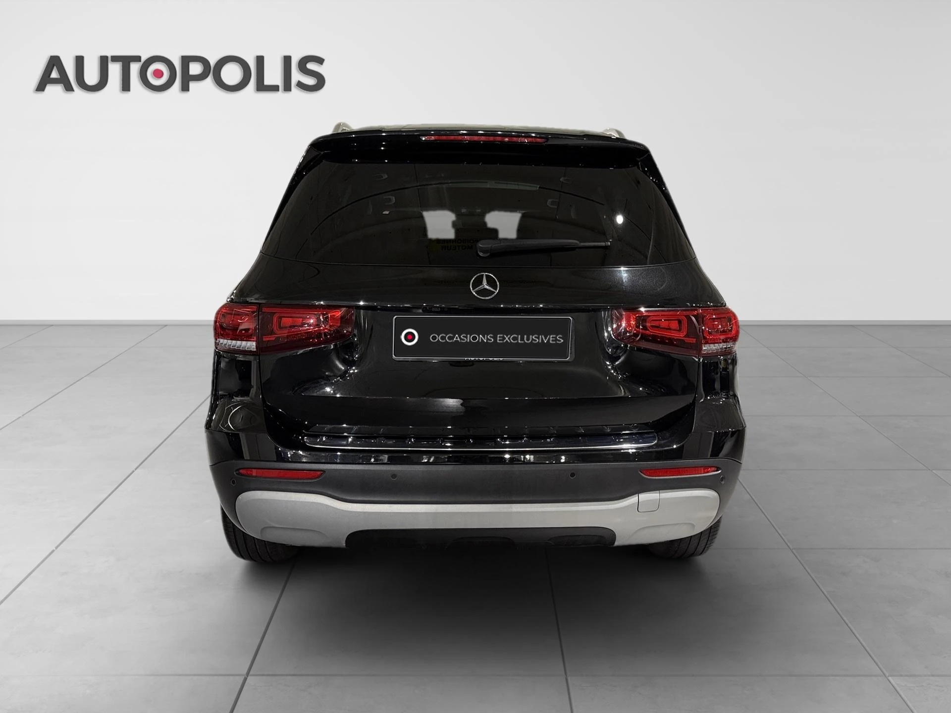 Mercedes-Benz-GLB-image-16