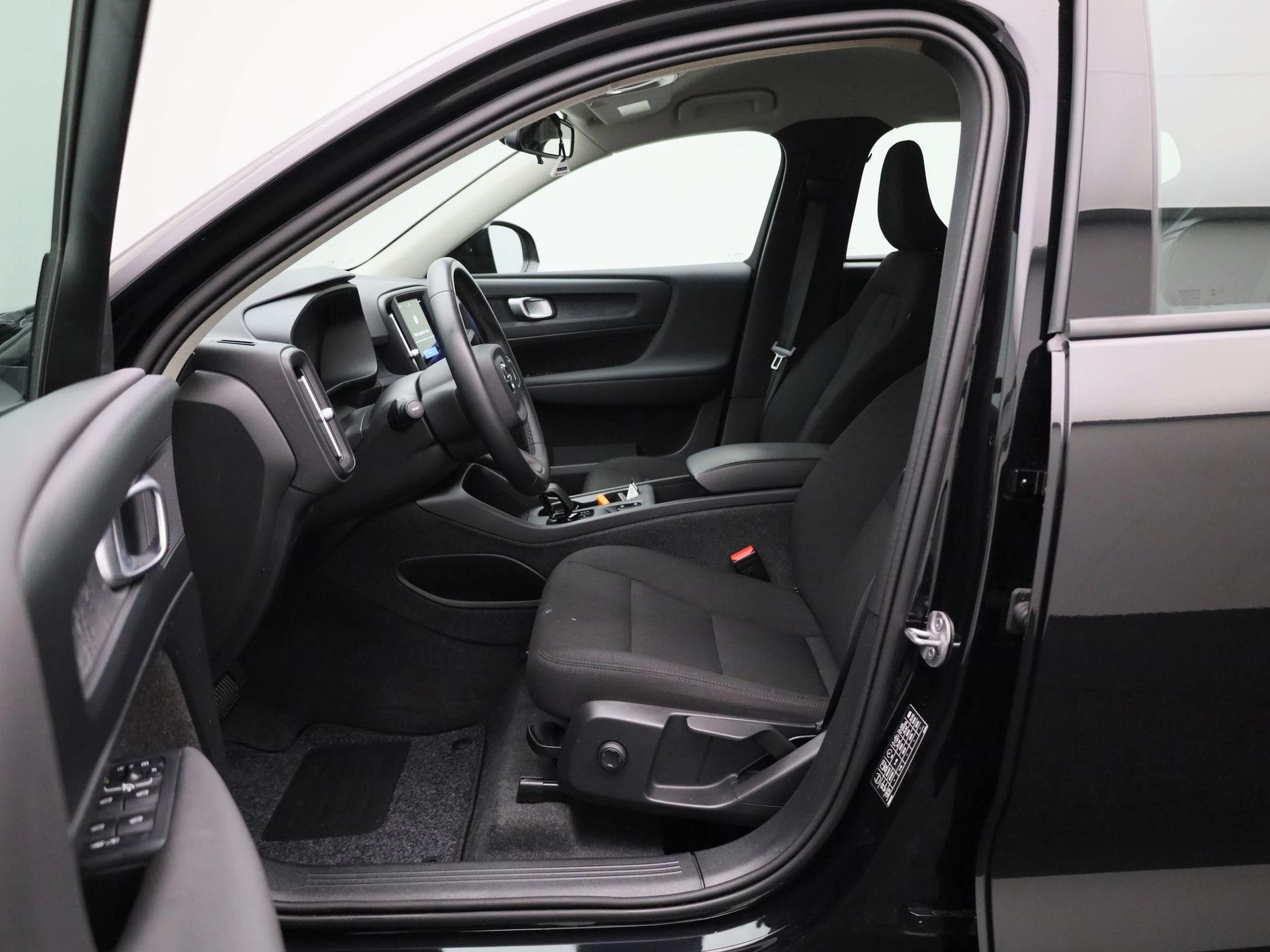 Volvo-XC40-image-8