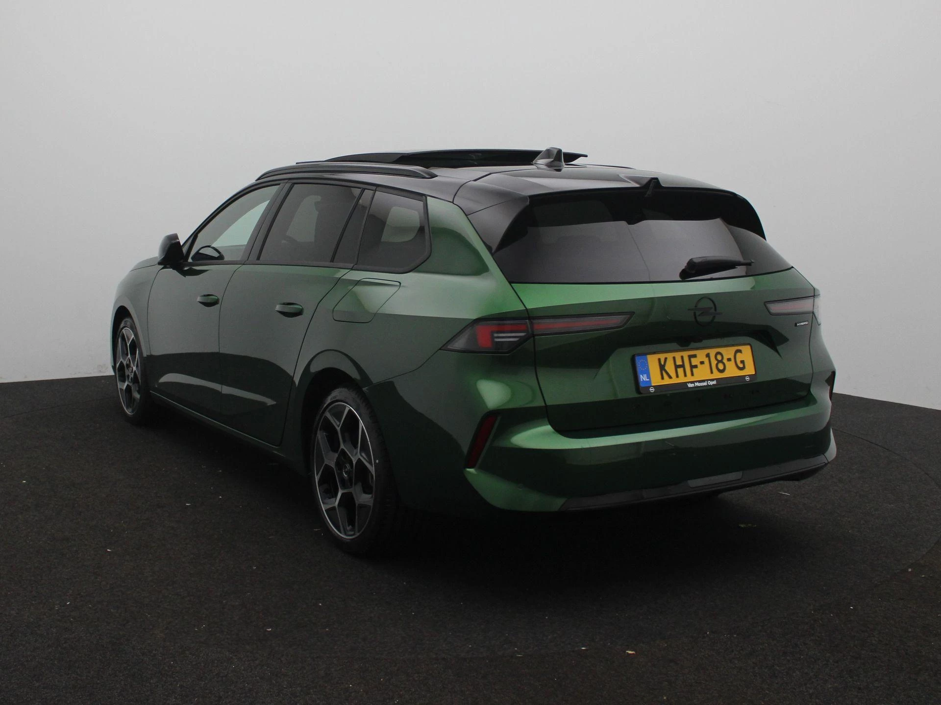 Opel-Astra-image-1