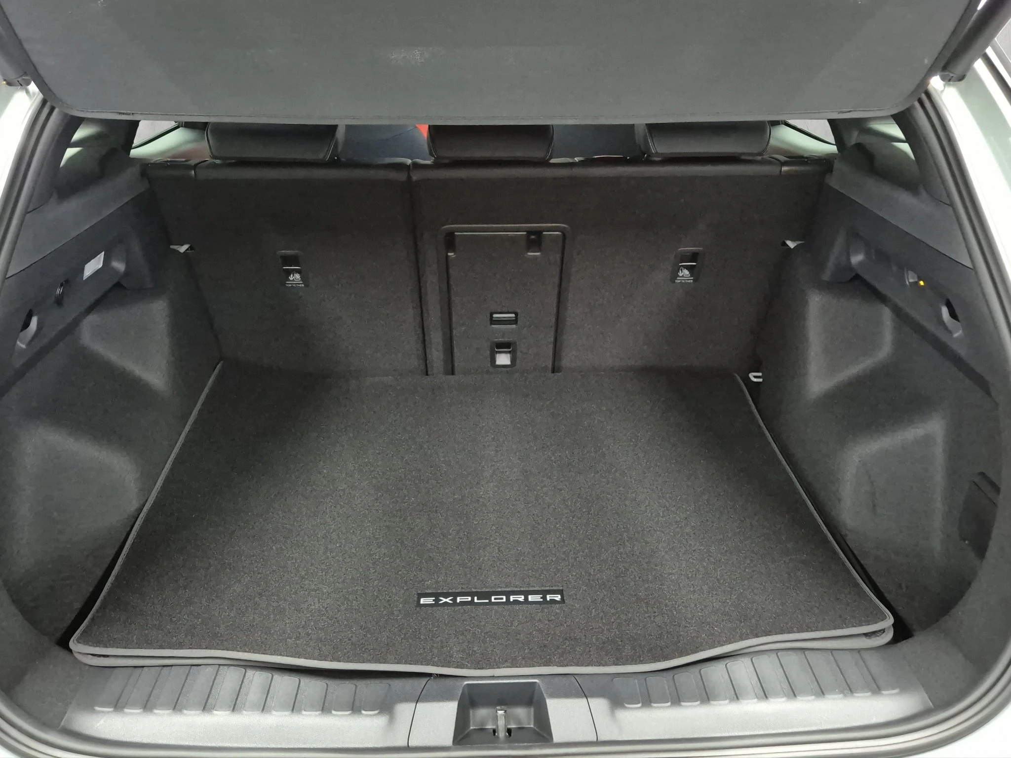 Ford-Explorer-image-16