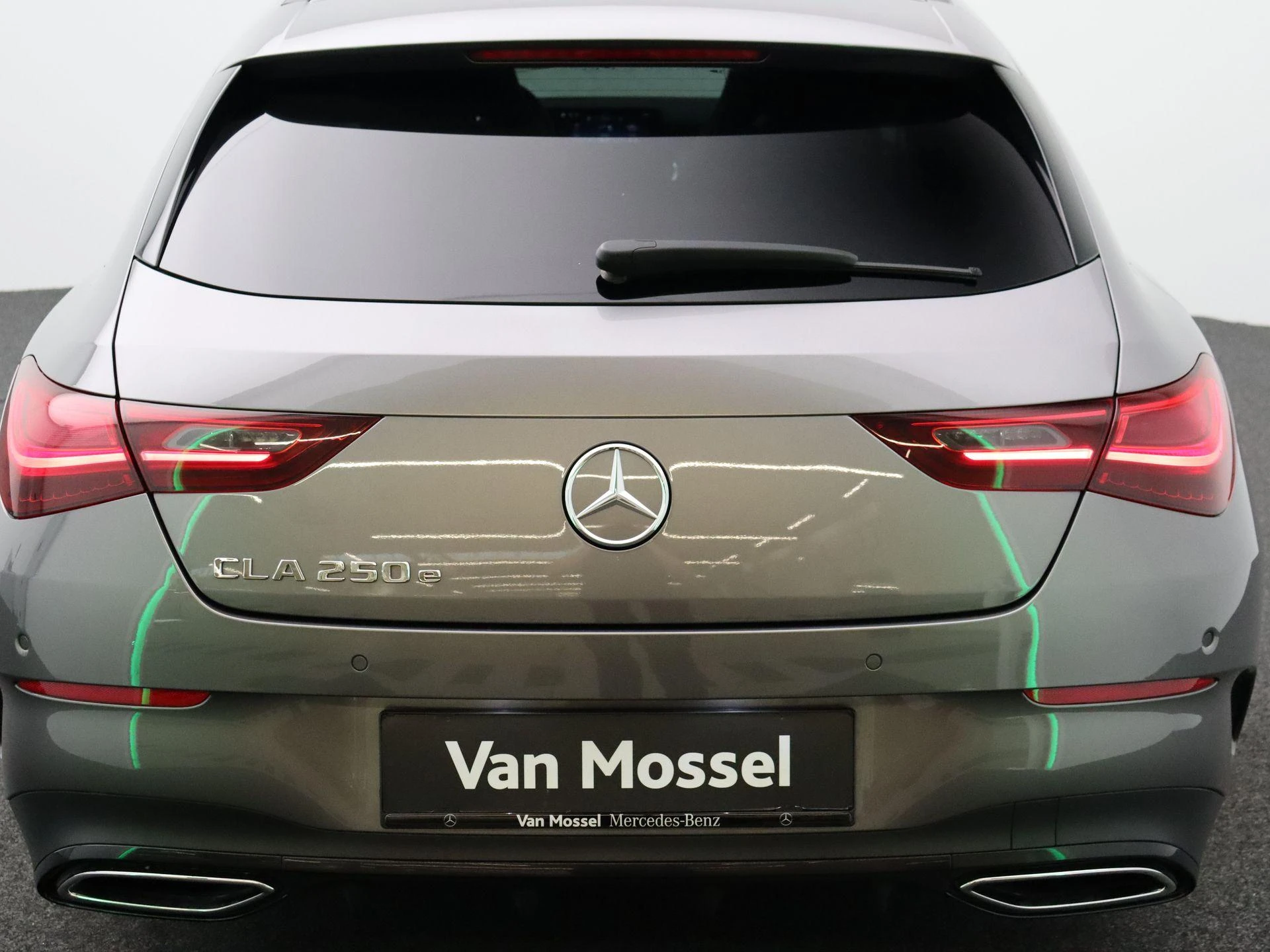 Mercedes-Benz-CLA-image-28