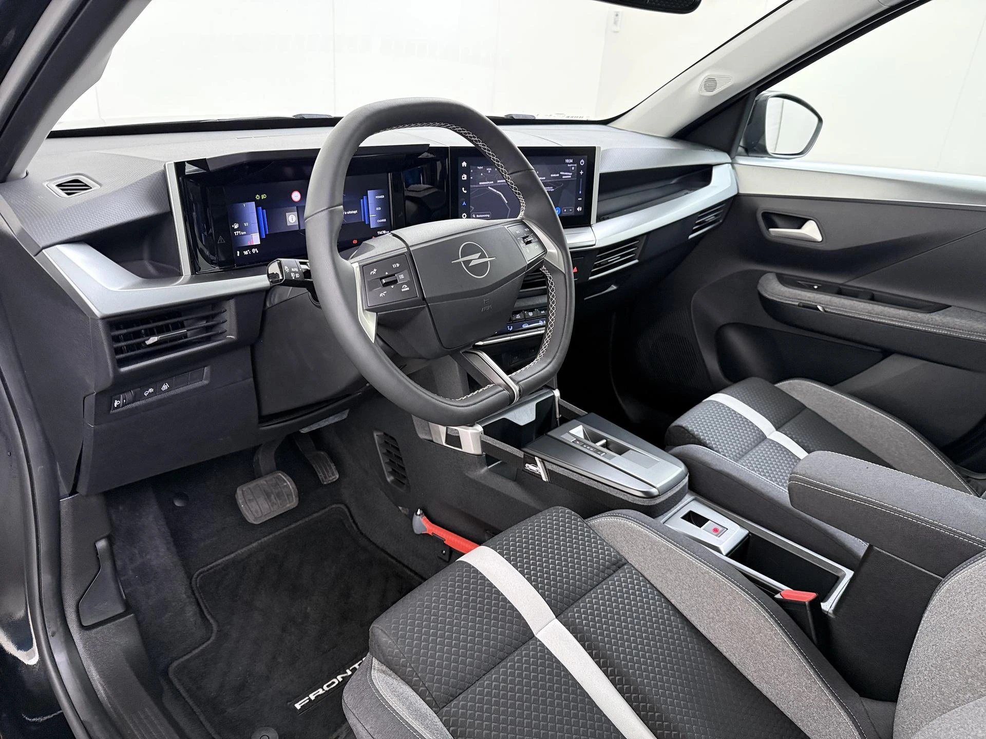 Opel-Frontera-image-4