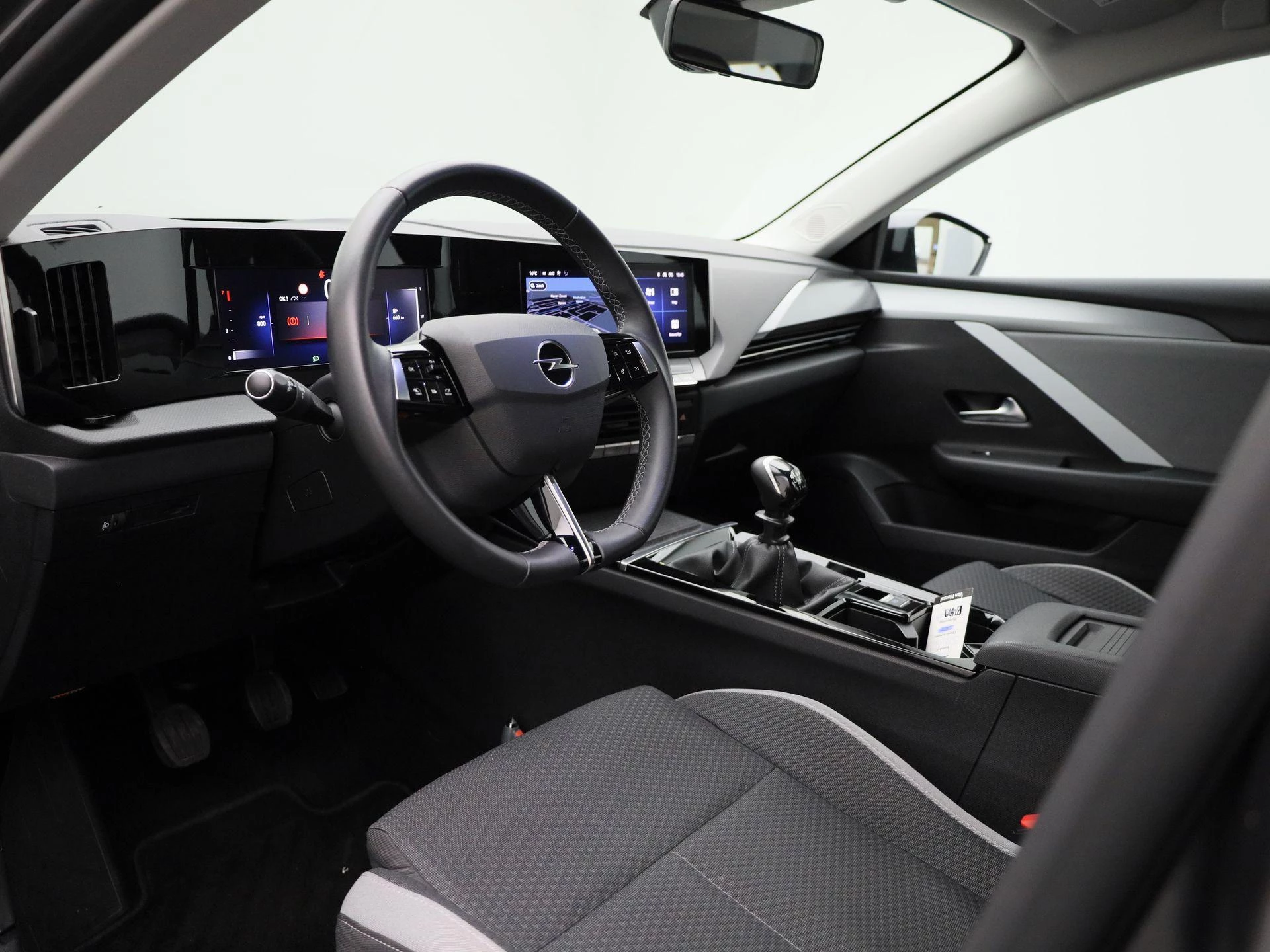 Opel-Astra-image-29