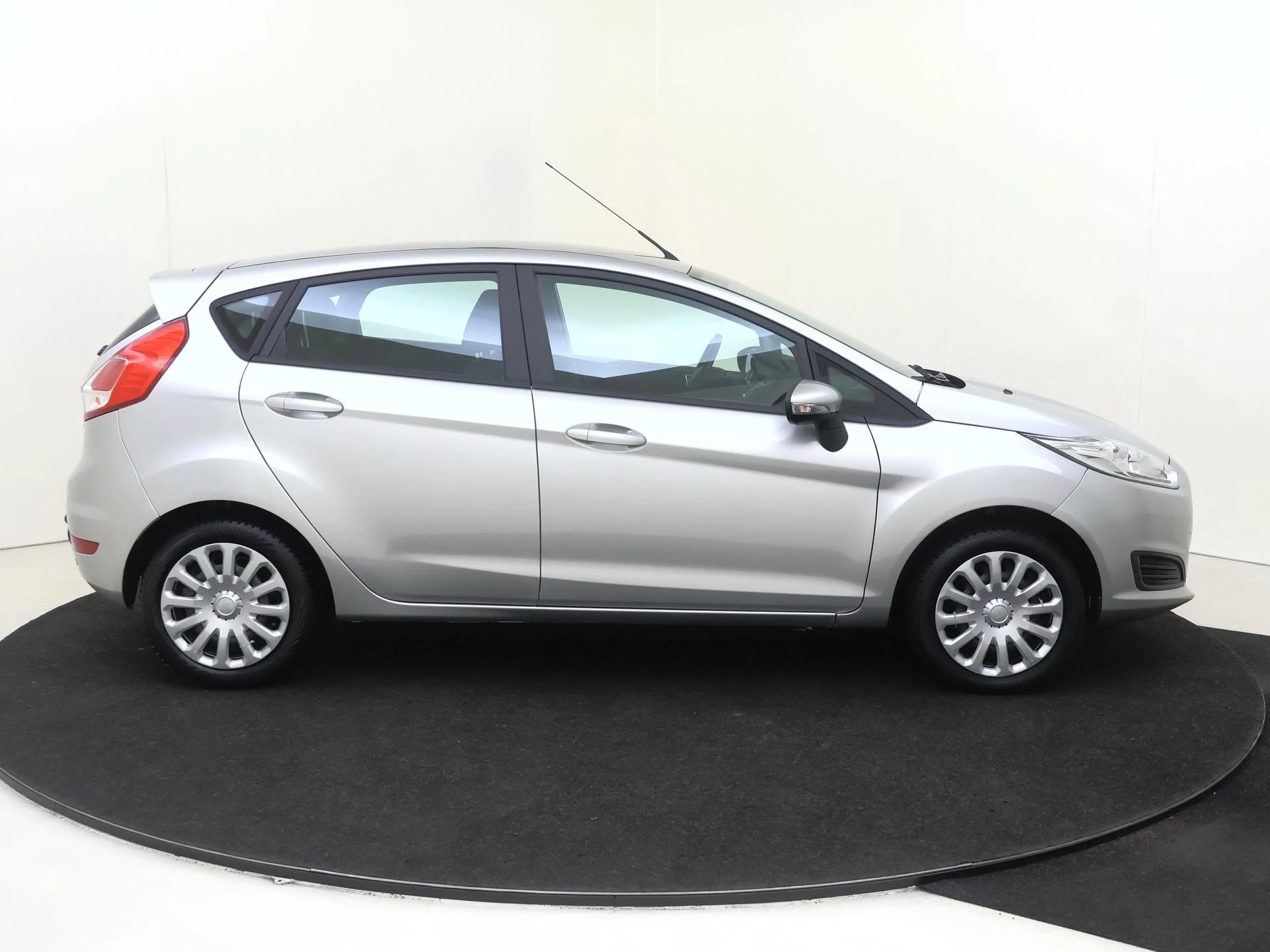 Ford-Fiesta-image-8