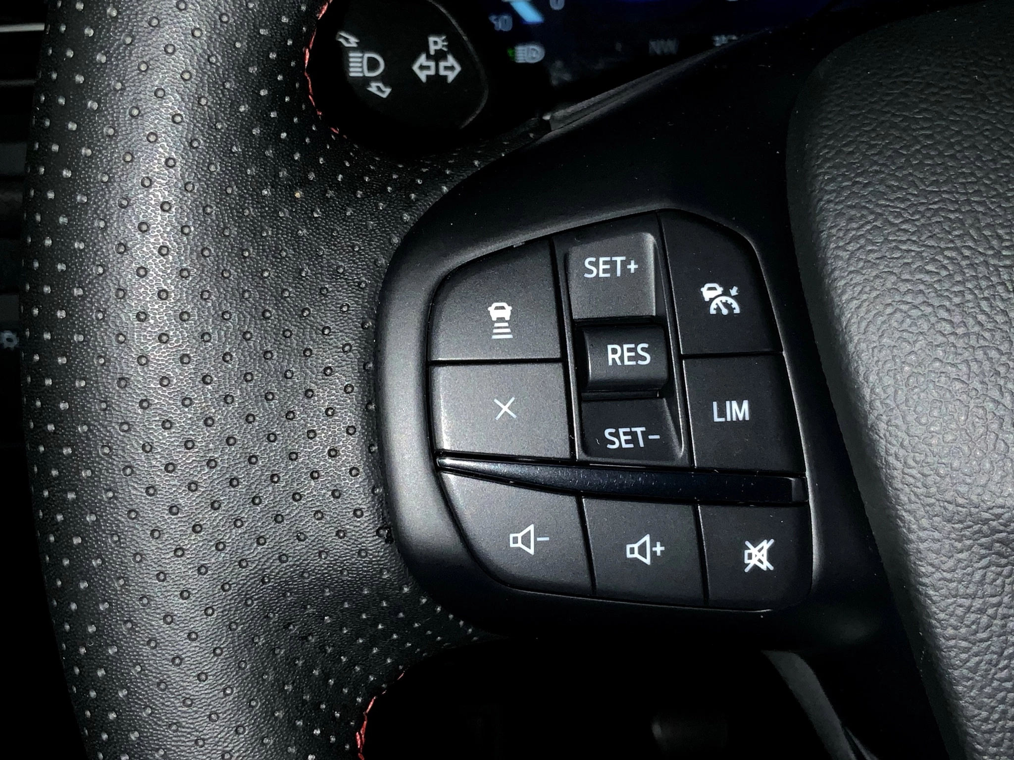Ford Kuga ST-Line X*PANO*AHK*KAM*ACC*NAVI*SOUND-SYS. LED Pano SHZ 4xSHZ