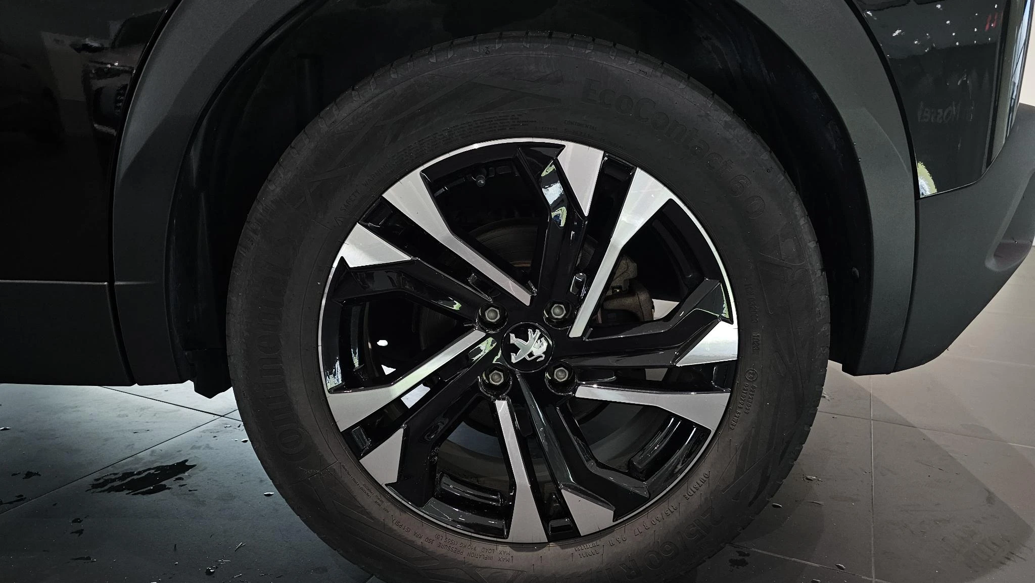 Peugeot e-2008 EV Allure Pack 50 kWh