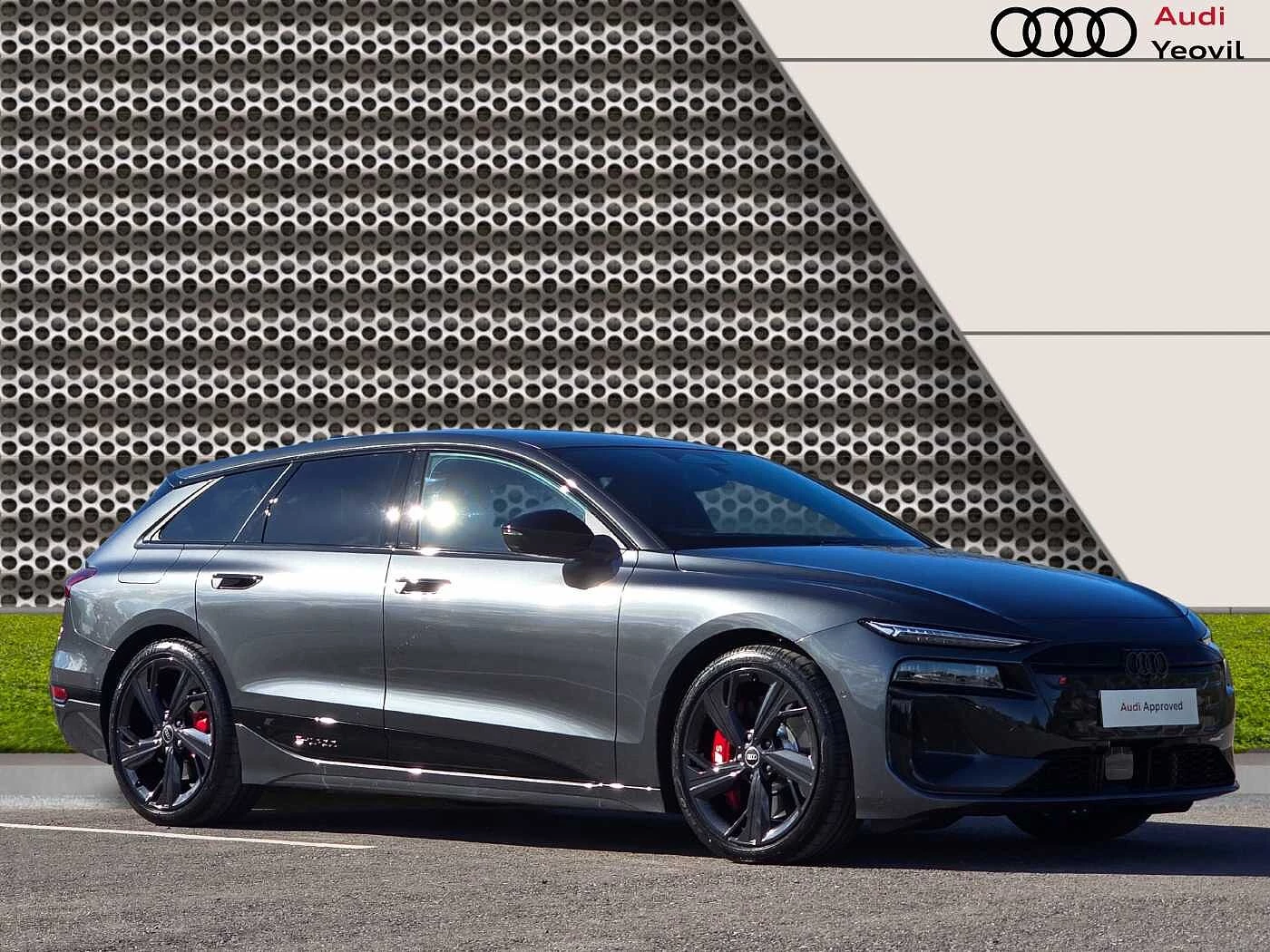 Audi-S6 Avant e-tron-image-18
