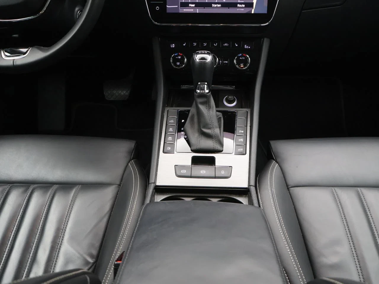 Škoda Superb Combi PHEV Superb Style *1.4TSI*AUTOMAAT*PLUG-IN*NAVI*TREKHAAK*ZETELVERWARMING V+A* ...