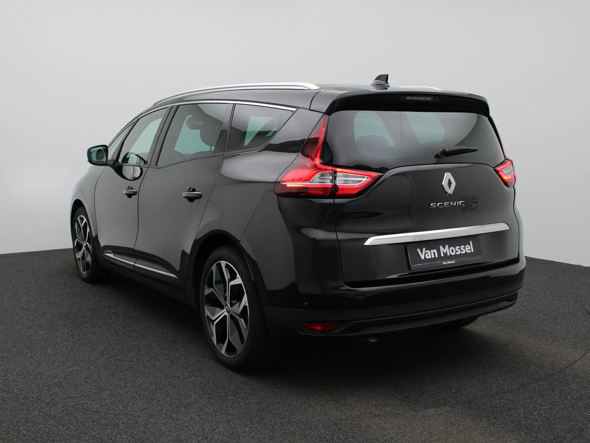 Renault-Grand Scénic-image-1