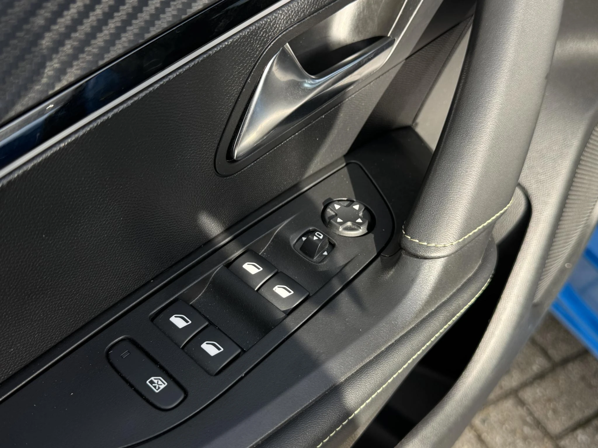 Peugeot-2008-image-10