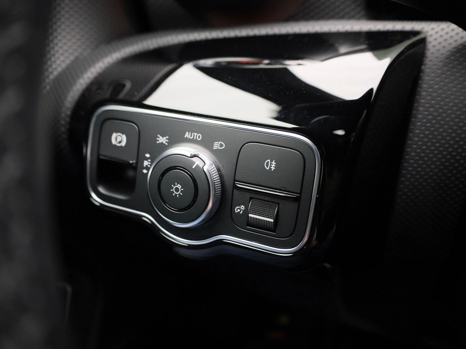 Mercedes-Benz-A-Klasse-image-18