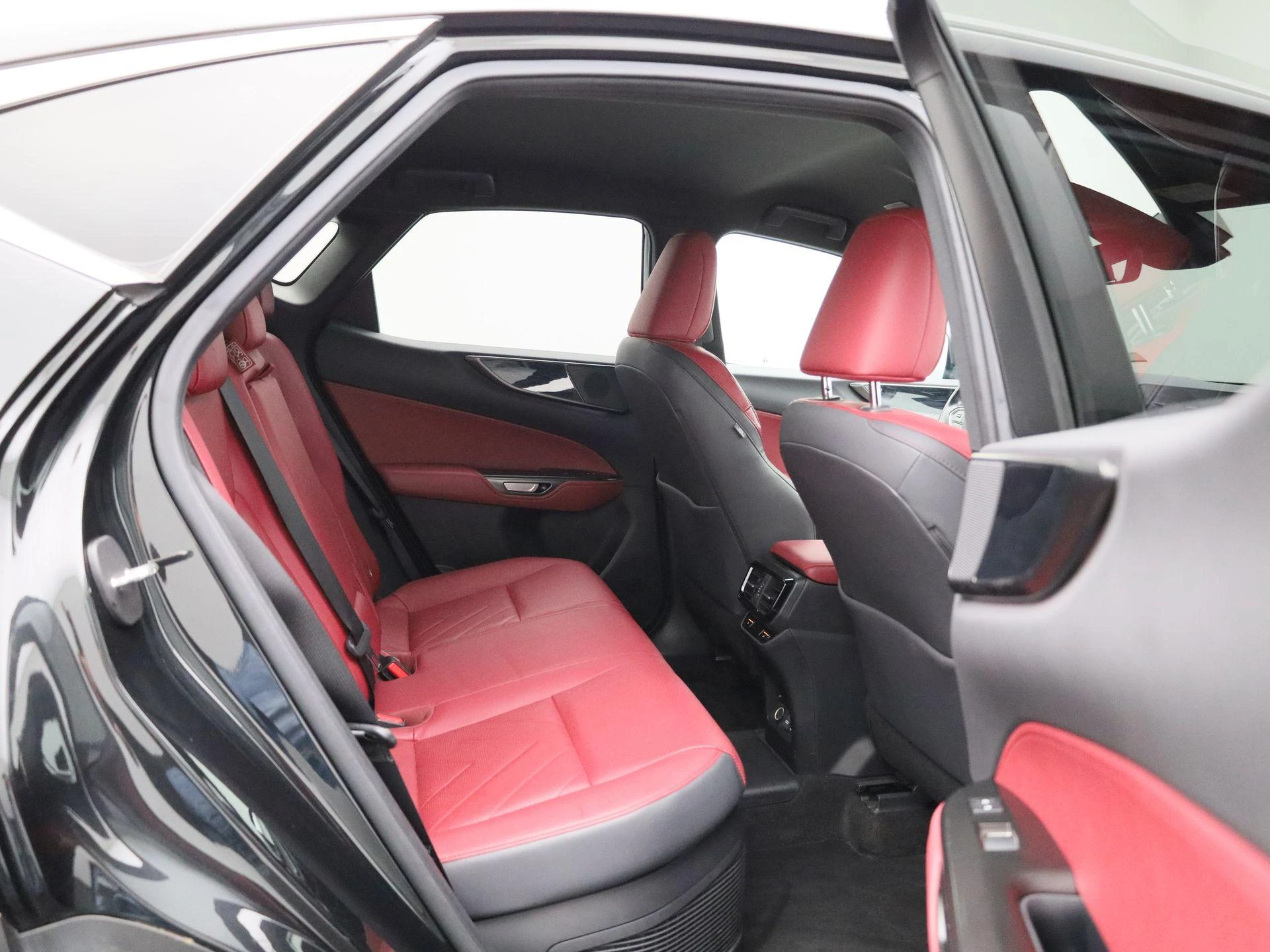 Lexus-NX-image-44