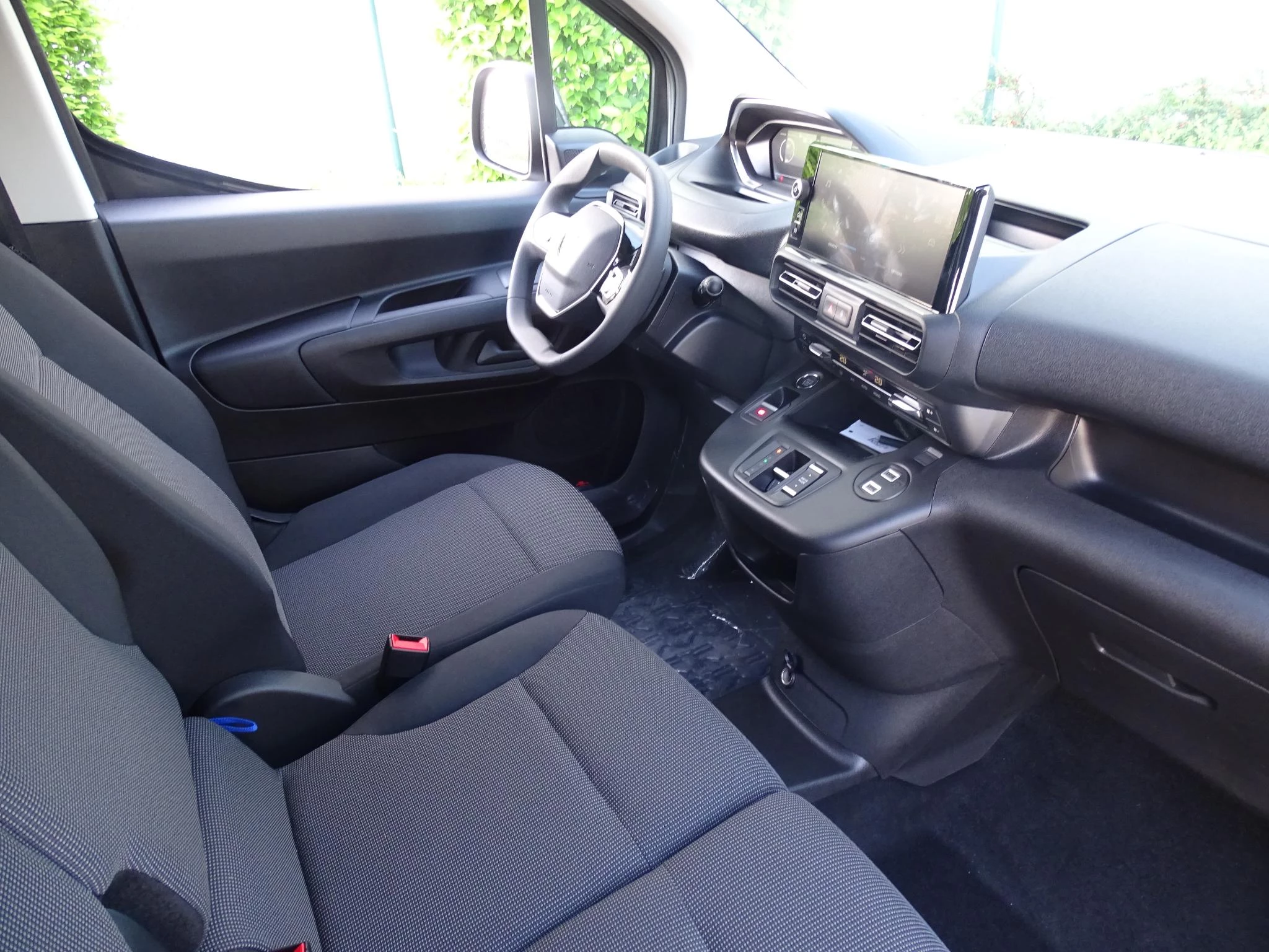 Peugeot-Partner-image-10