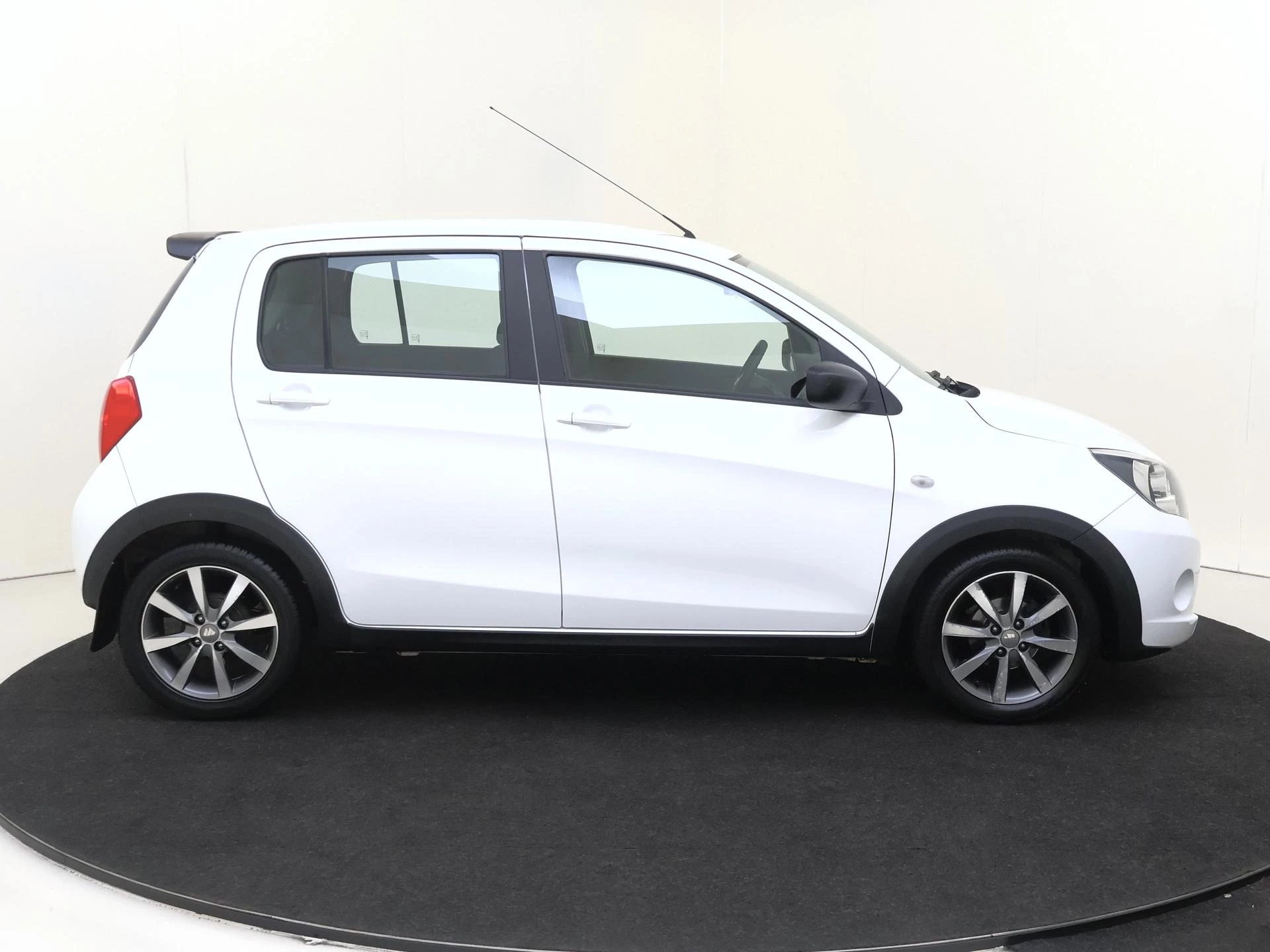 Suzuki-Celerio-image-7