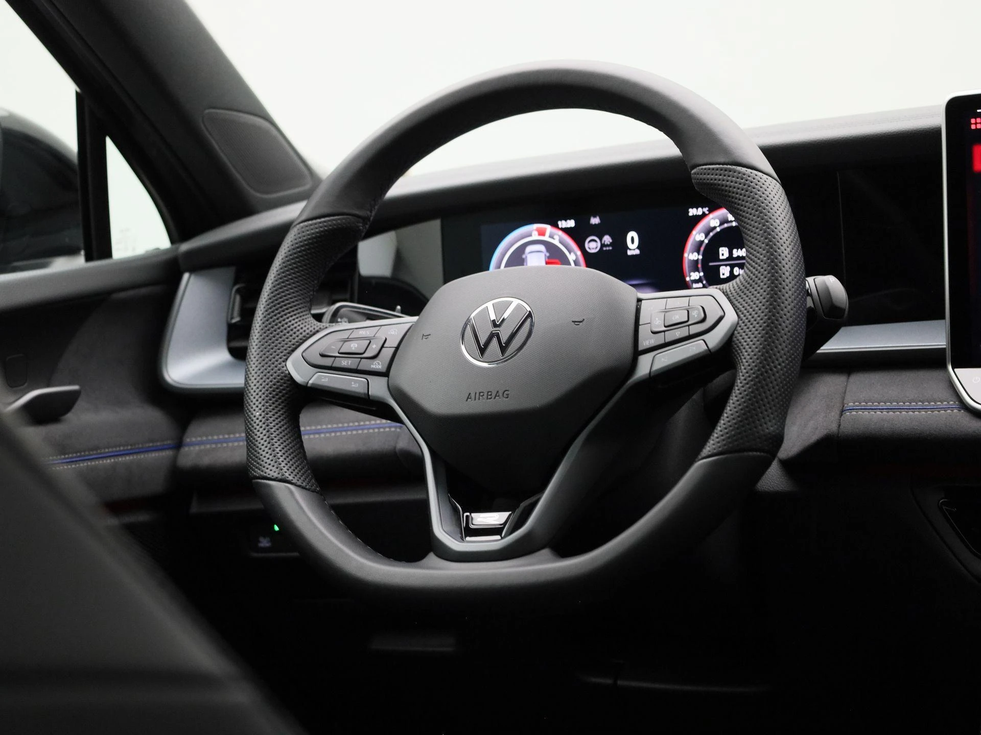 Volkswagen Tayron 1.5 eHybrid R-Line Edition