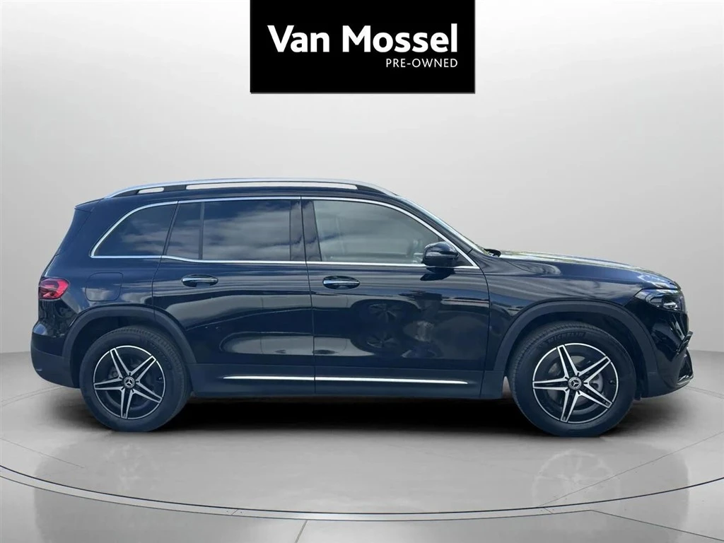 Mercedes-Benz-EQB-image-3