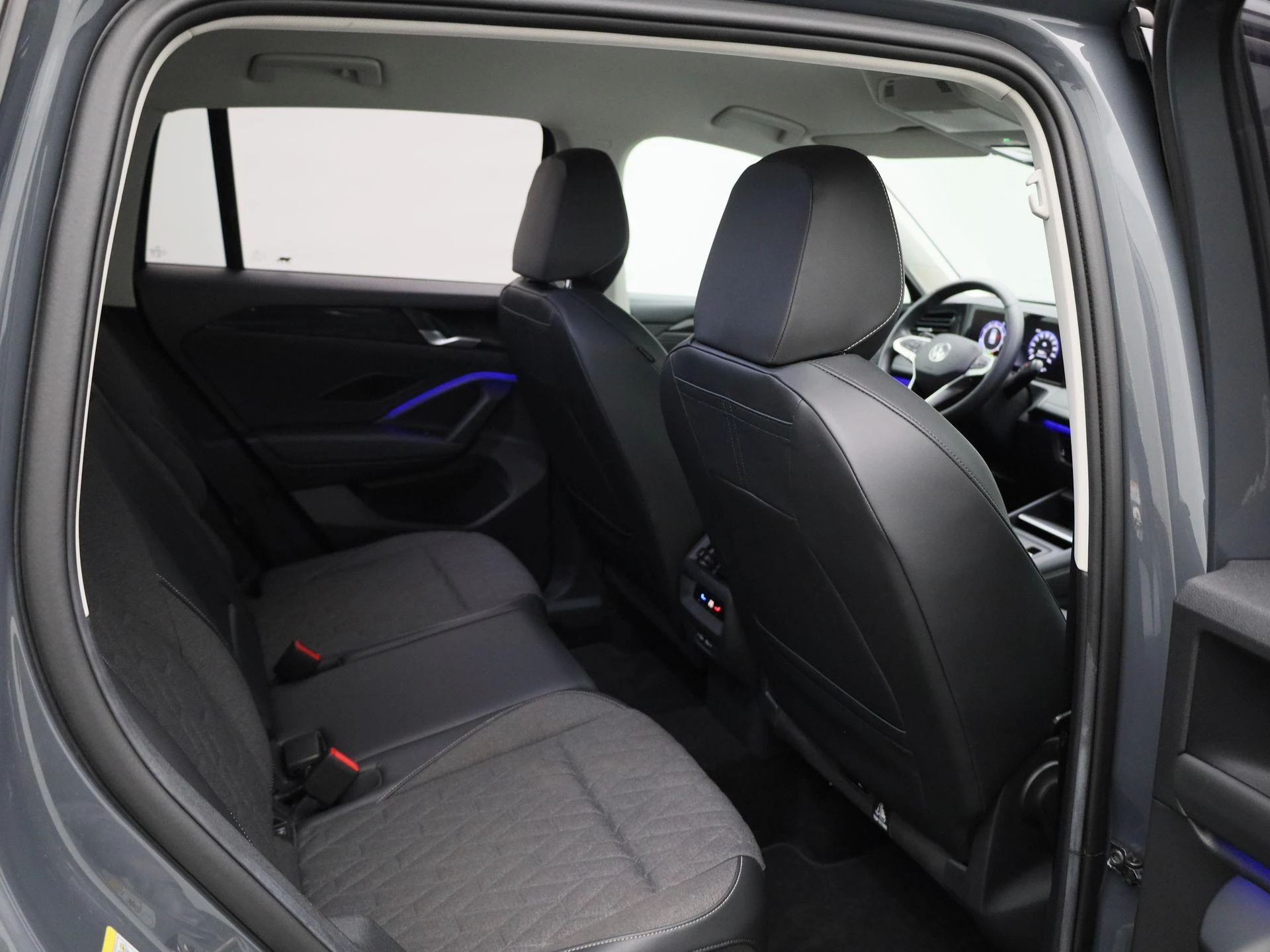 Volkswagen-Tiguan-image-32