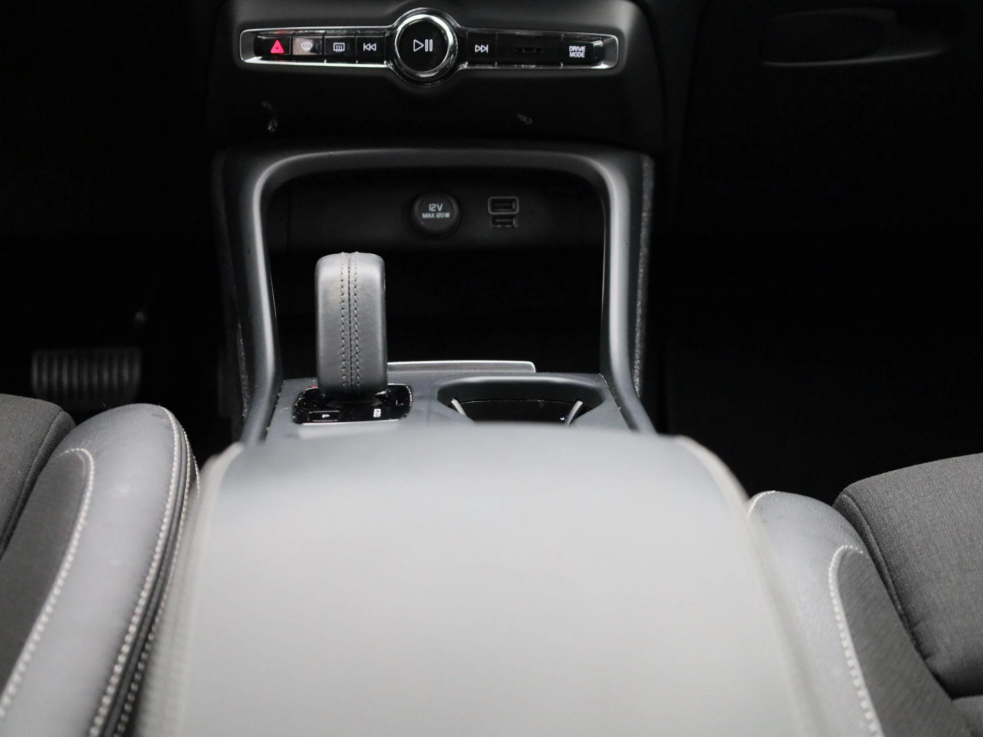 Volvo-XC40-image-10