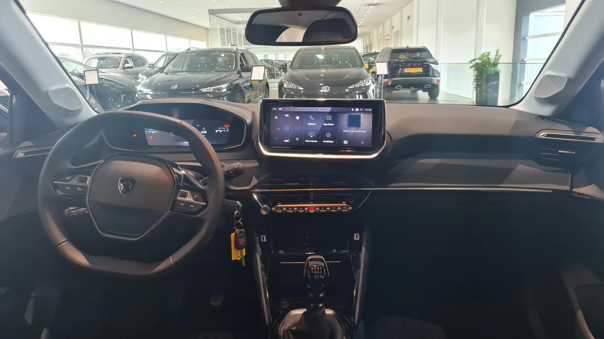 Peugeot-208-image-14