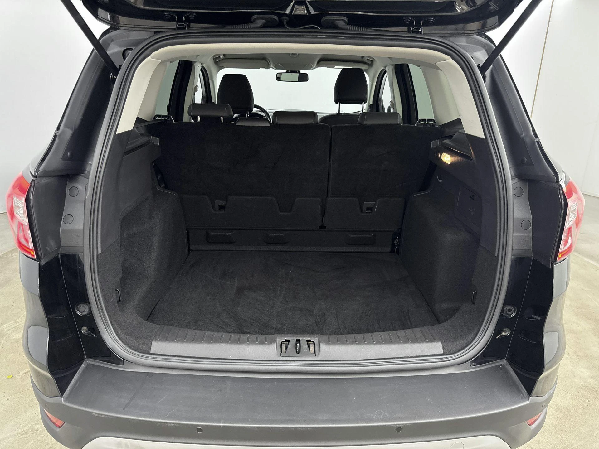 Ford-Kuga-image-15
