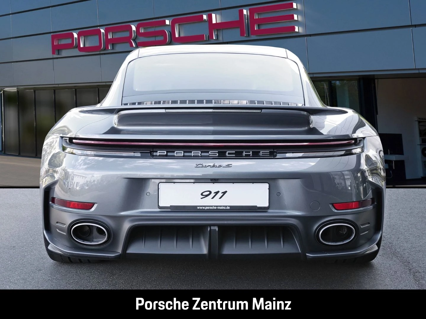 Porsche-911-image-9