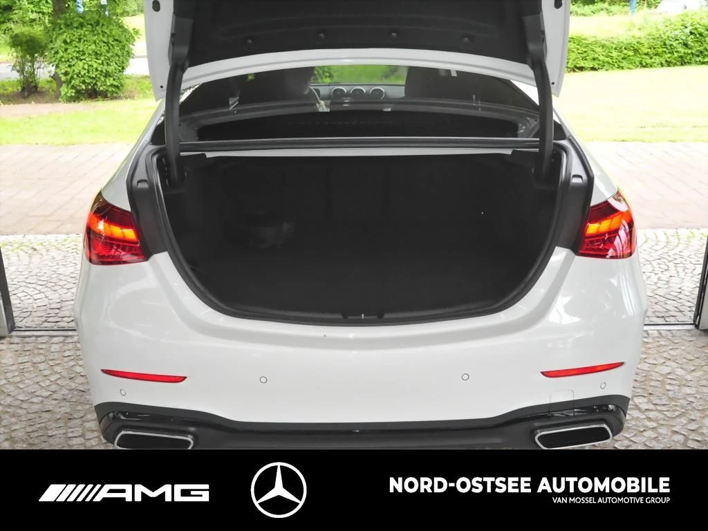 Mercedes-Benz C-Klasse 300 e AMG ADVANCED NIGHT VERKEHRSZ.-ASSIST AMG LineW206 C 300 e AMG ADVANCED NIGHT VERKEHRSZ.-ASSIST AMG Line