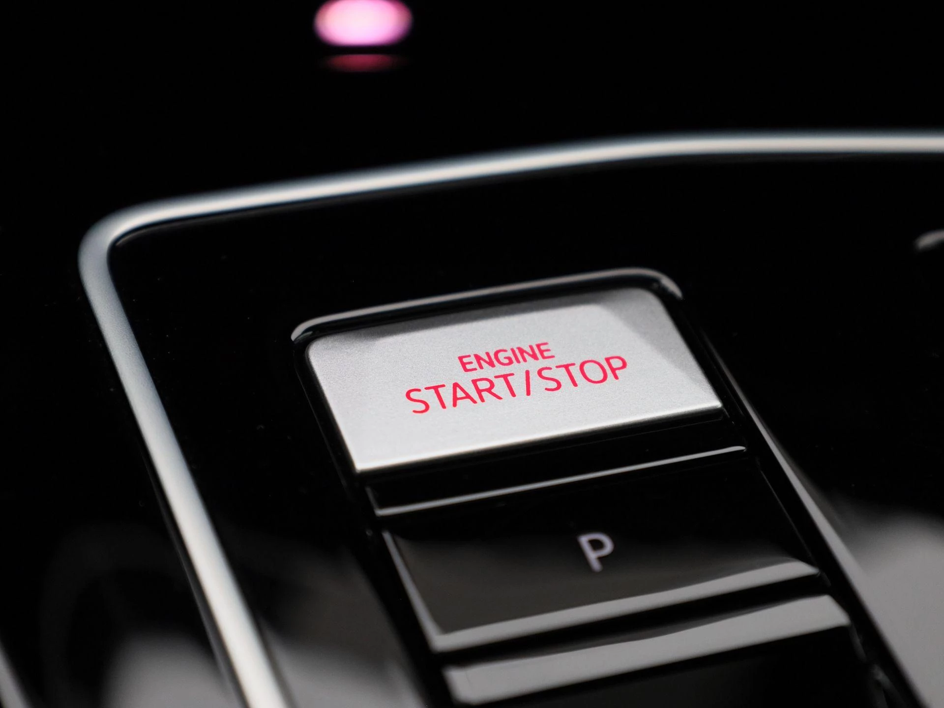 Volkswagen-Golf-image-25