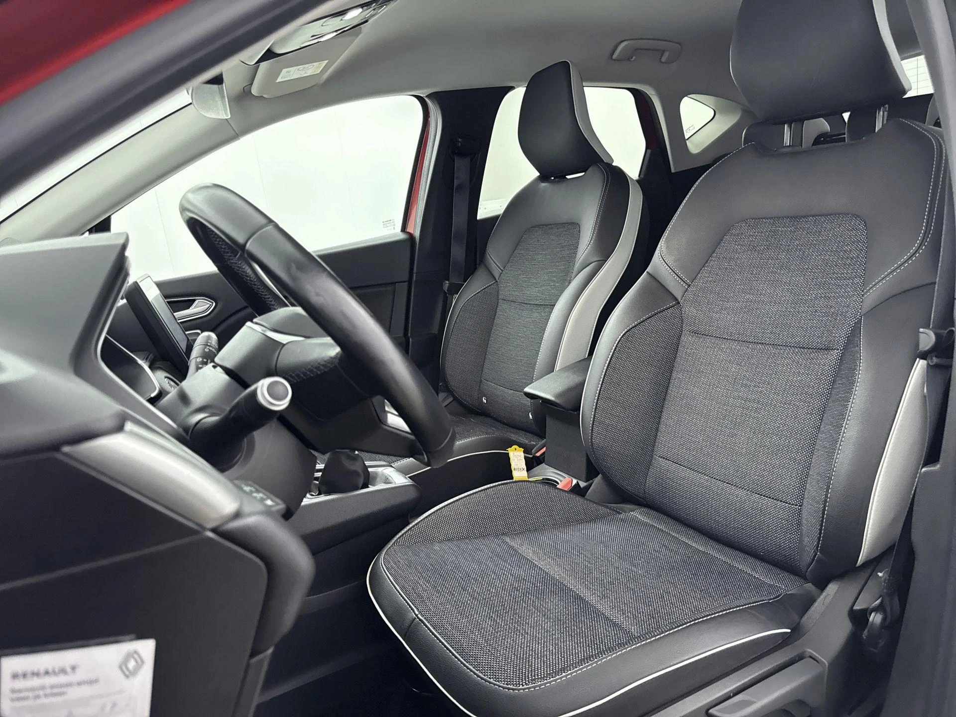 Renault-Captur-image-27