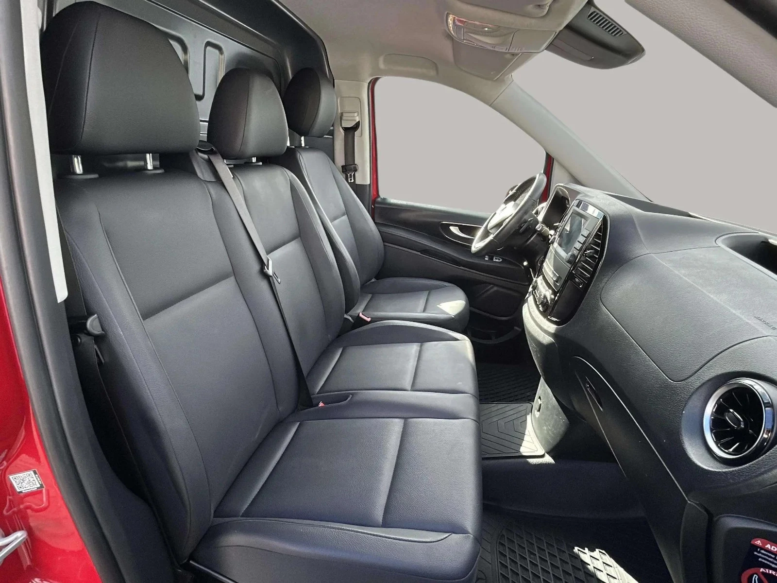 Mercedes-Benz-eVito-image-8