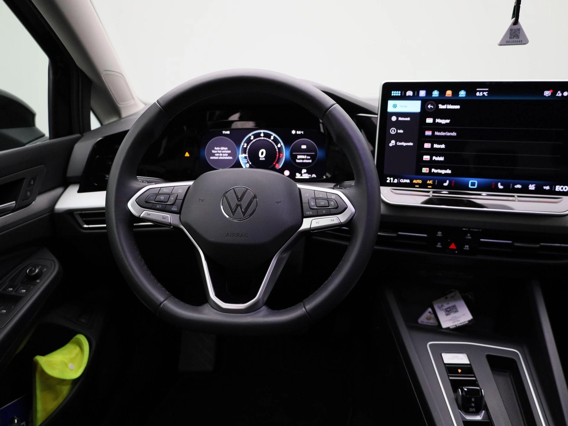 Volkswagen-Golf-image-6