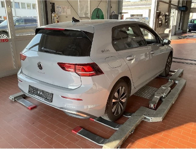 Volkswagen Golf VIII 1.5 TSI Goal Navi, Winterpaket