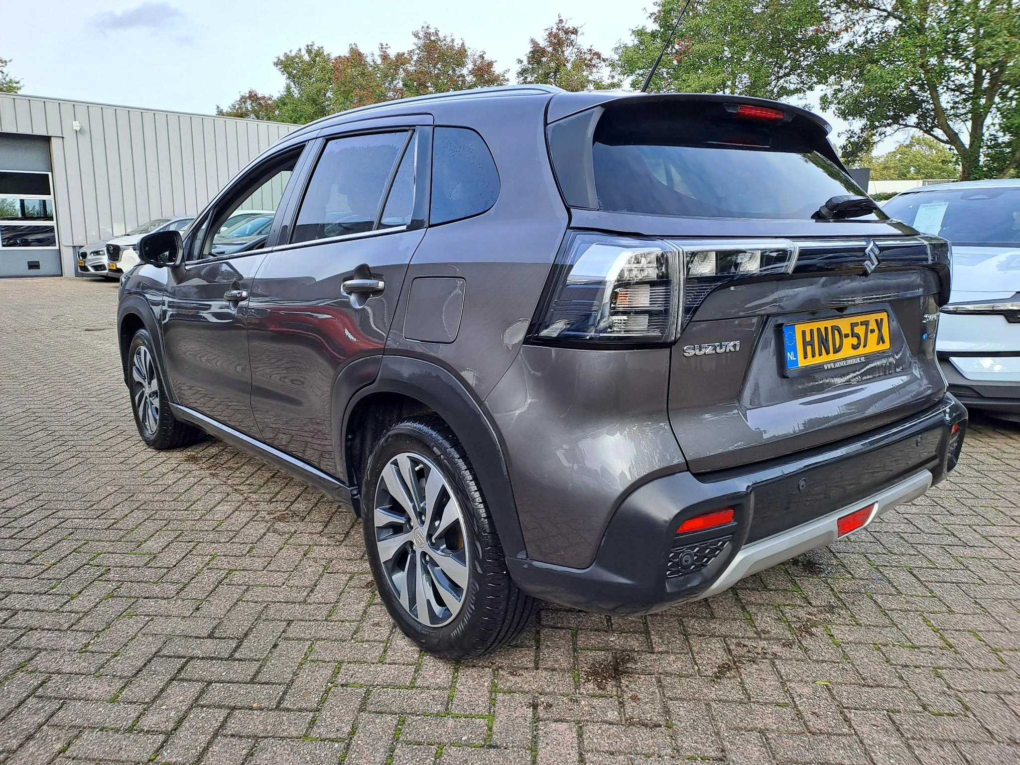 Suzuki-S-Cross-image-1