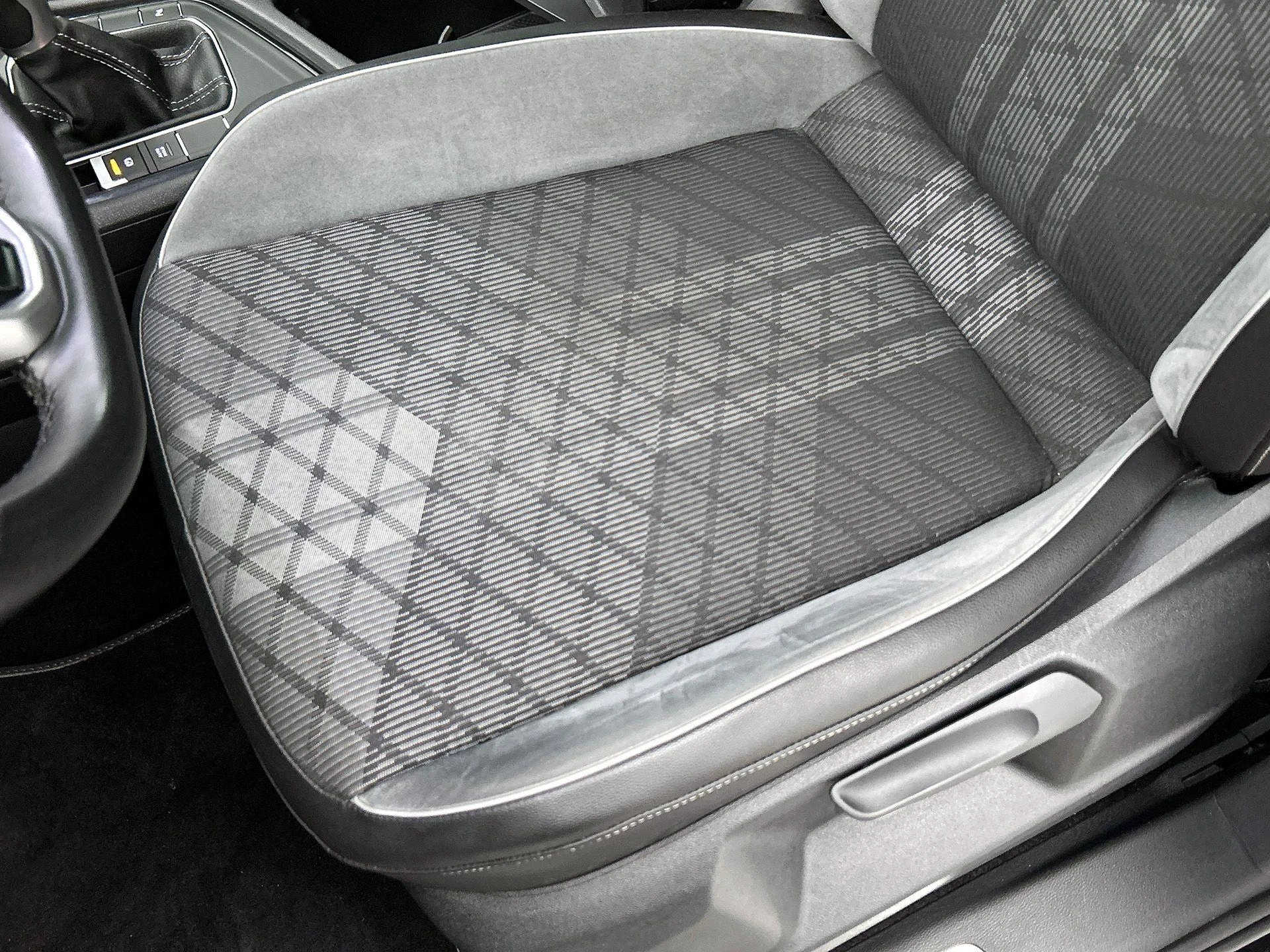 Volkswagen-Tiguan-image-19