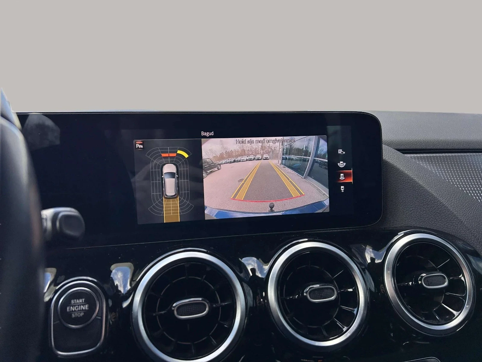 Mercedes-Benz-B-Klasse-image-18