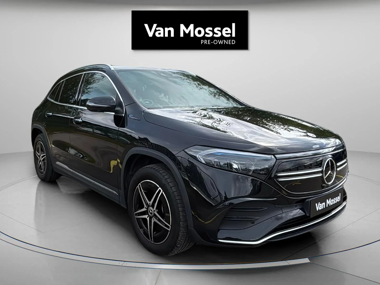 Mercedes-Benz-EQA-image-6