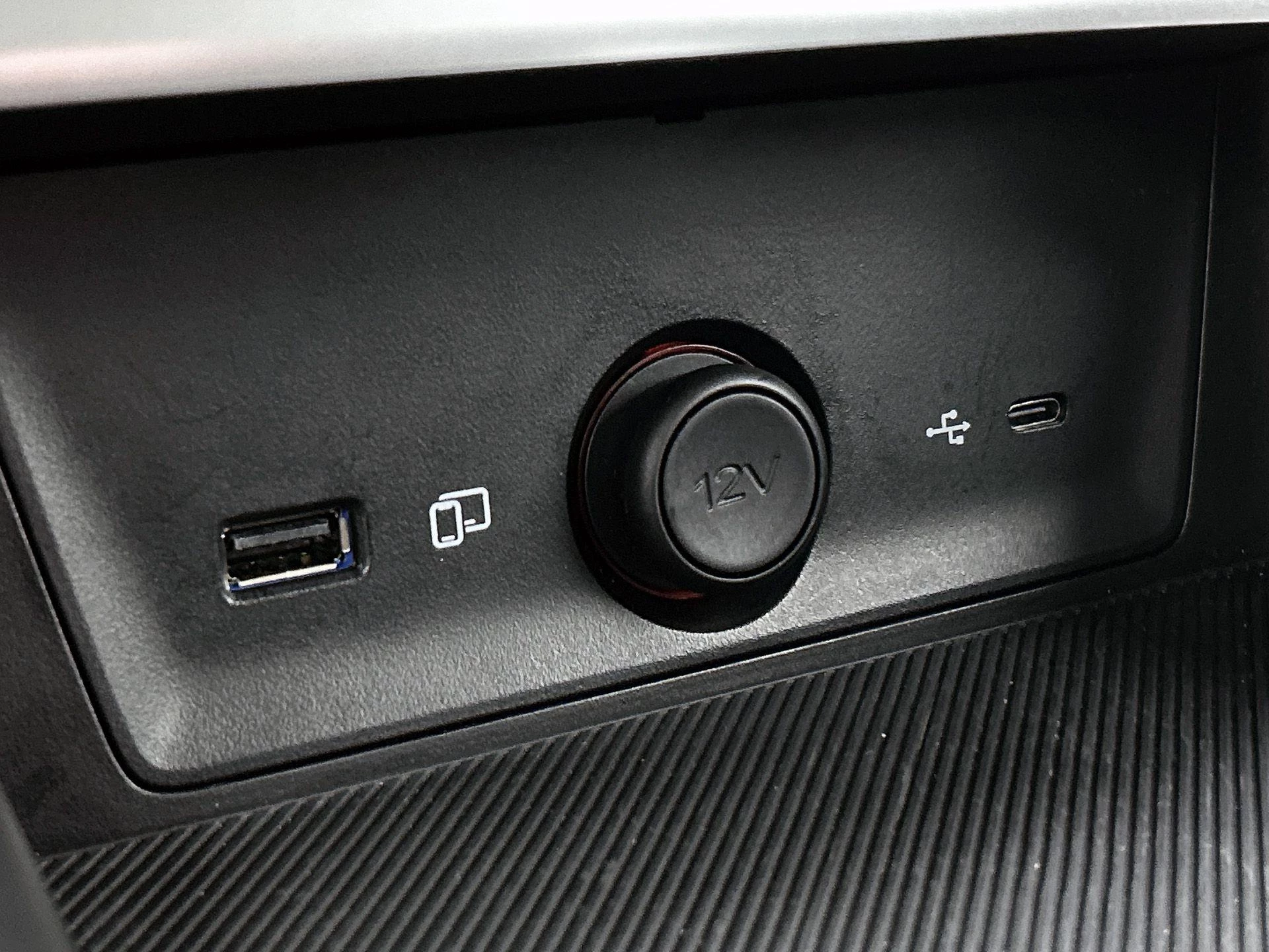 MG-ZS-image-29