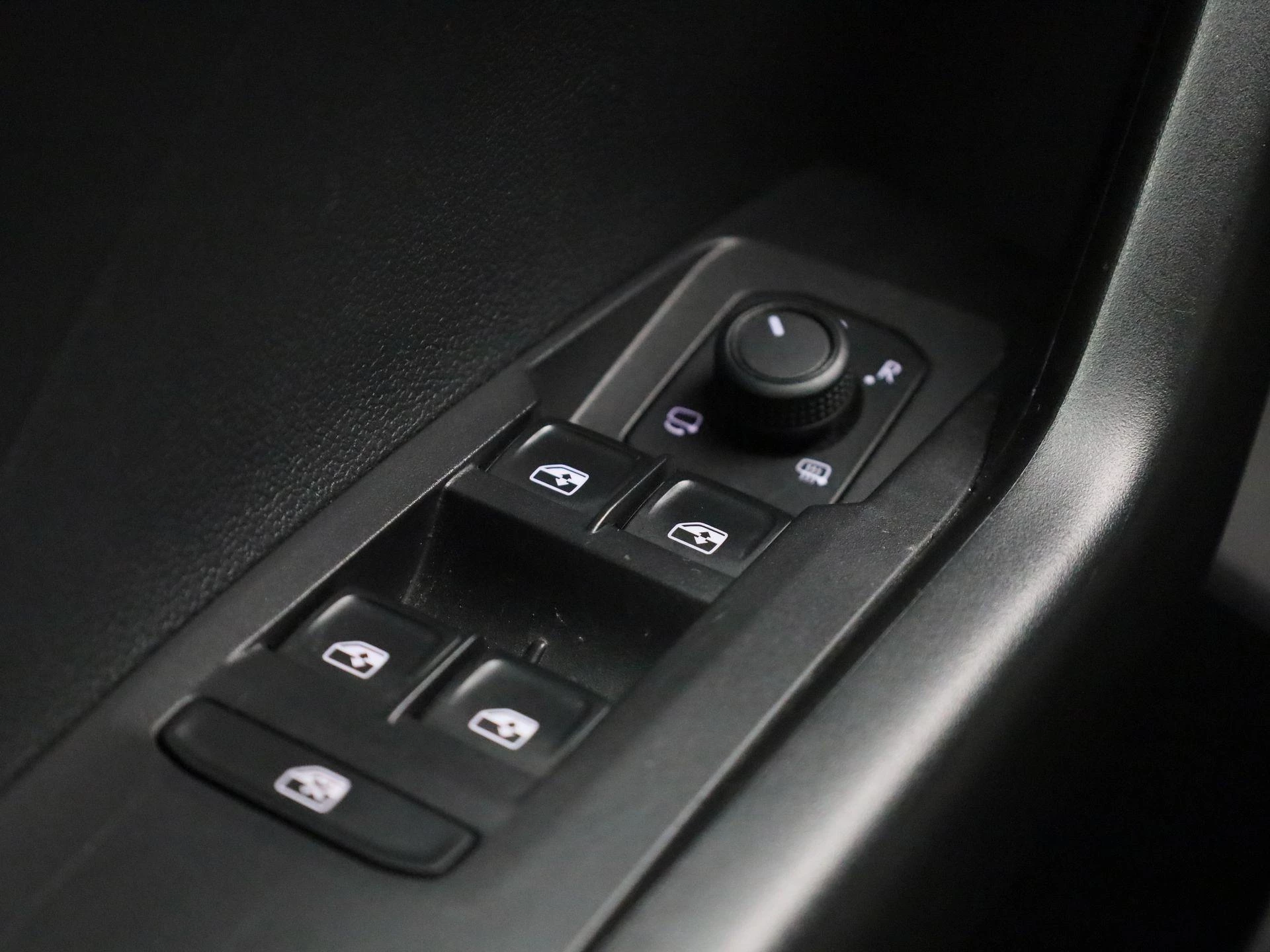 Volkswagen-T-Cross-image-26