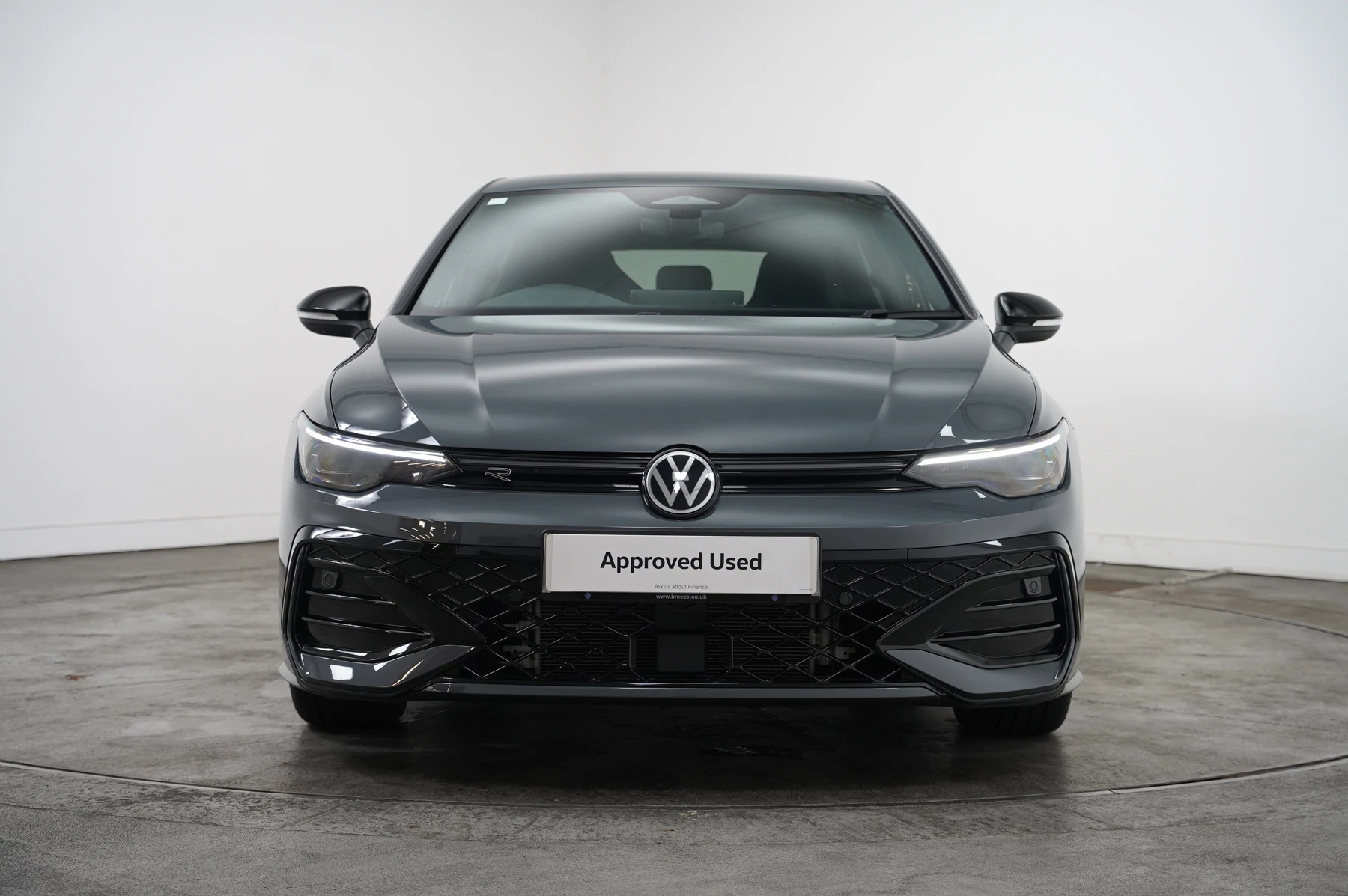 Volkswagen-Golf-image-6