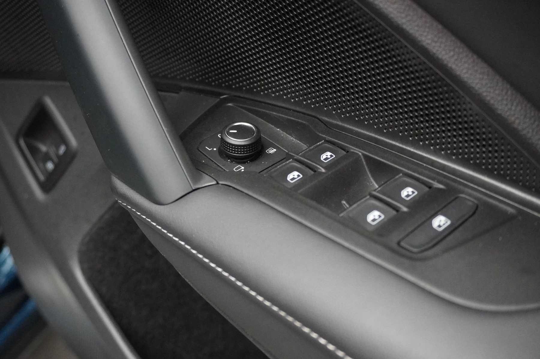 Volkswagen-Tiguan-image-57