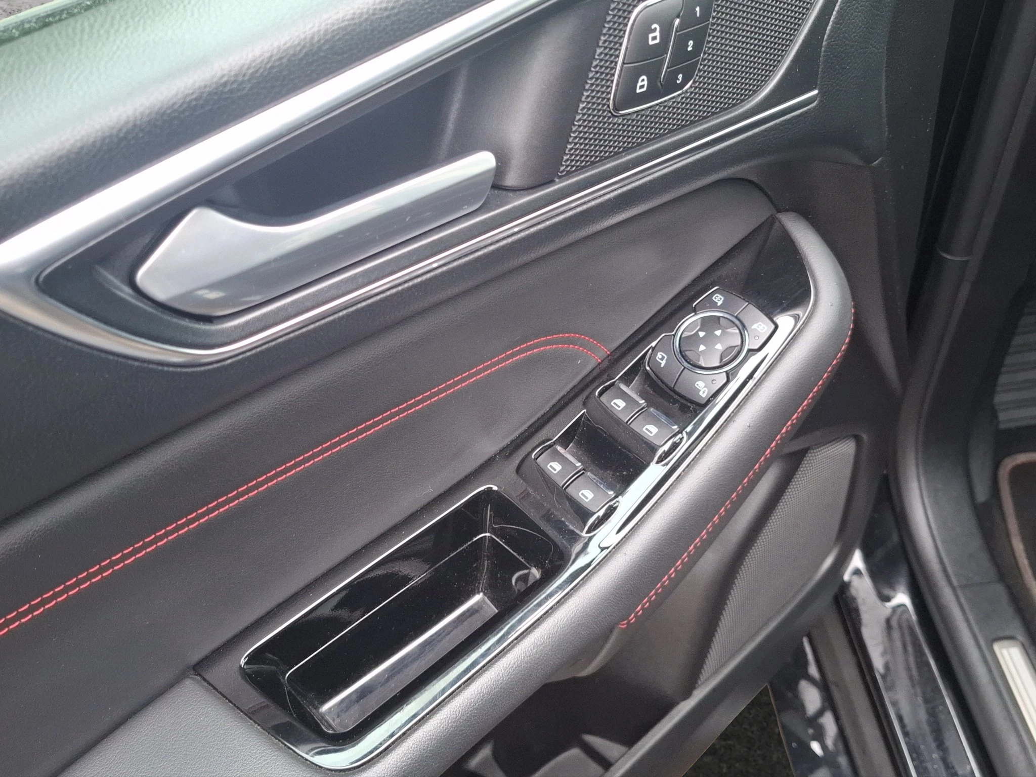 Ford S-Max ST-Line