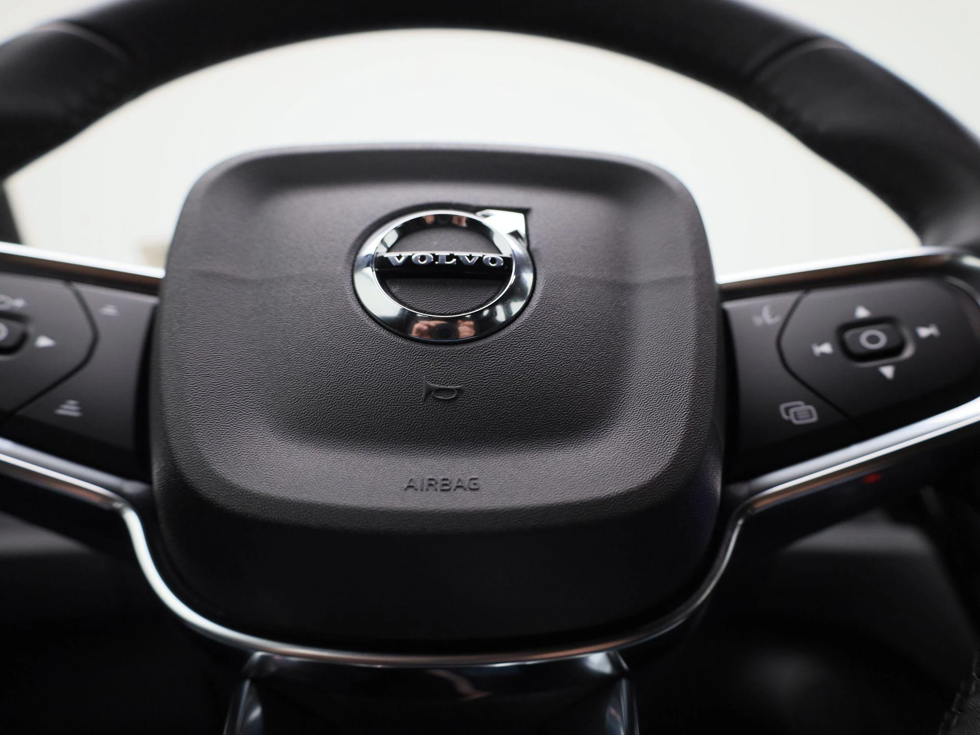 Volvo-XC40-image-26
