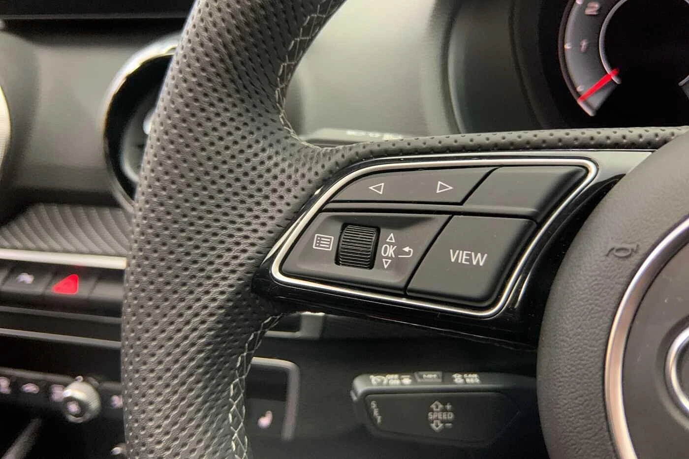 Audi-SQ2-image-17