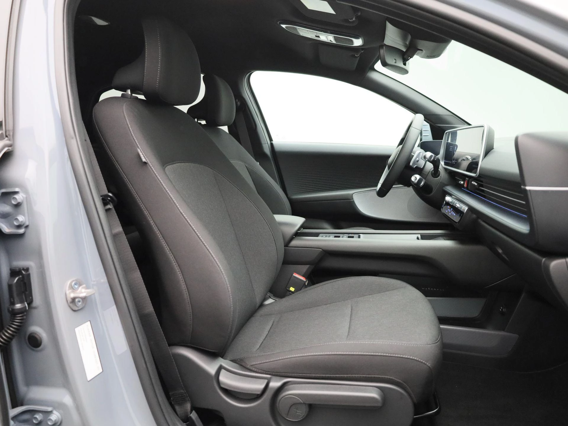 Hyundai-IONIQ 6-image-33