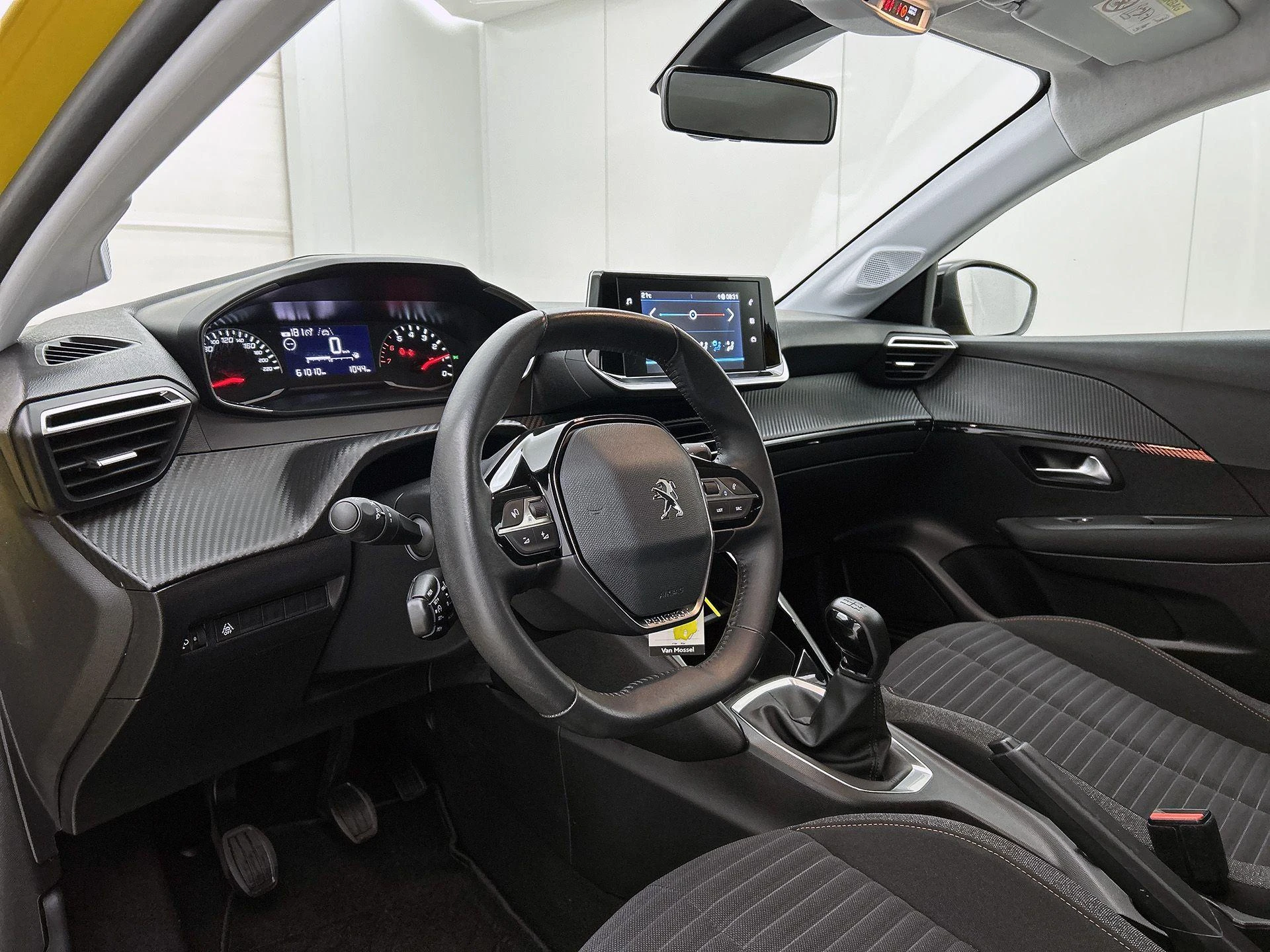 Peugeot-208-image-7