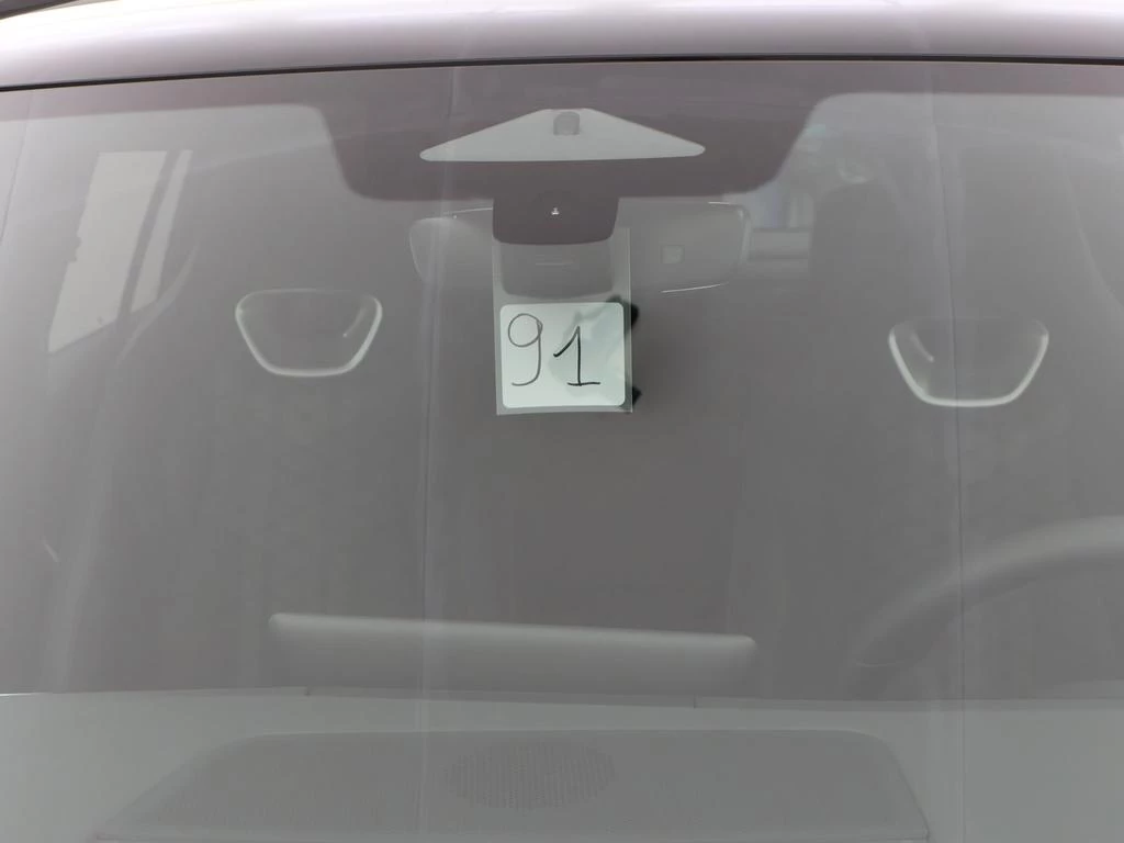 Volkswagen-Tiguan-image-9